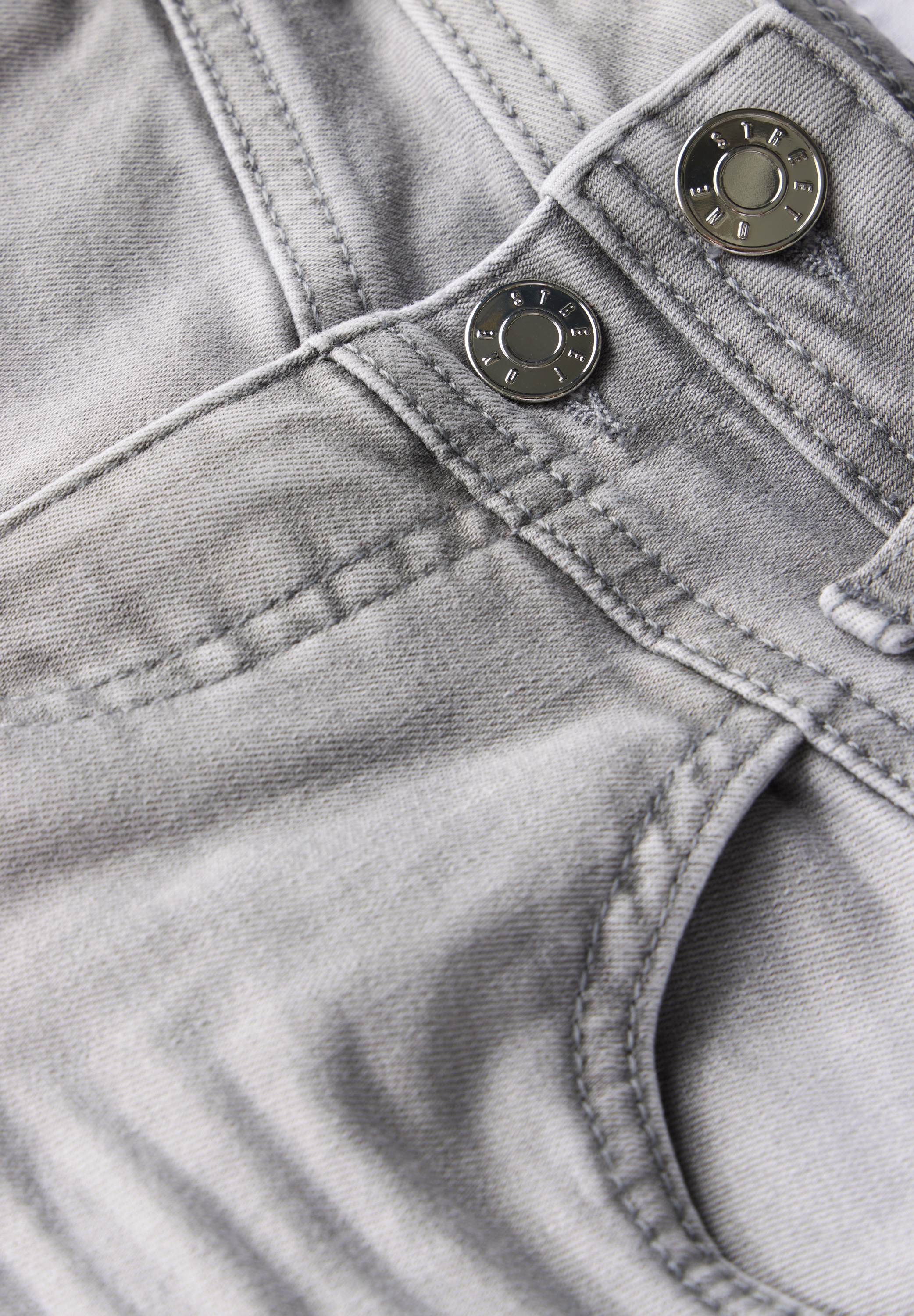 STREET ONE Bermudas »Style Jane«, Jeans mit Slim Legs und Stretch