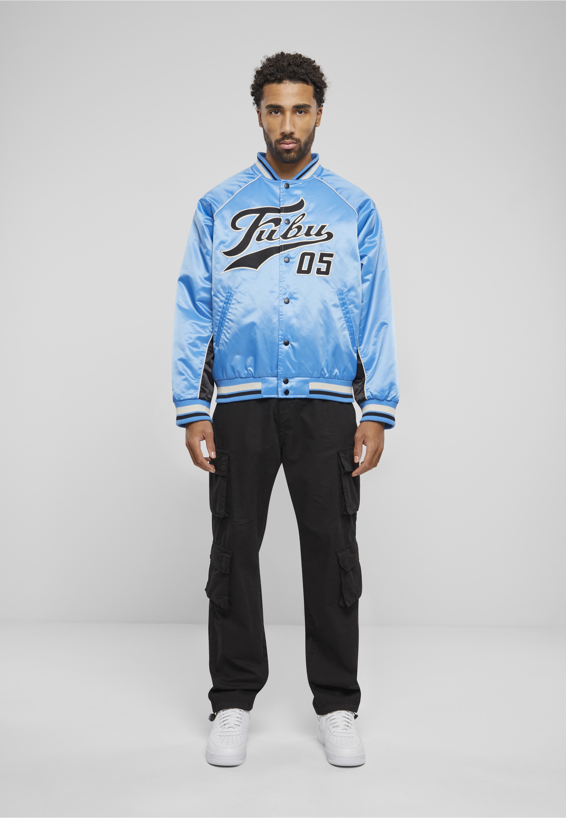 Fubu Bomberjacke »Fubu Herren FM241-012-1 Fubu Varsity Satin Raglan Bomber Jacket« 1 Stk. tlg. ohne Kapuze