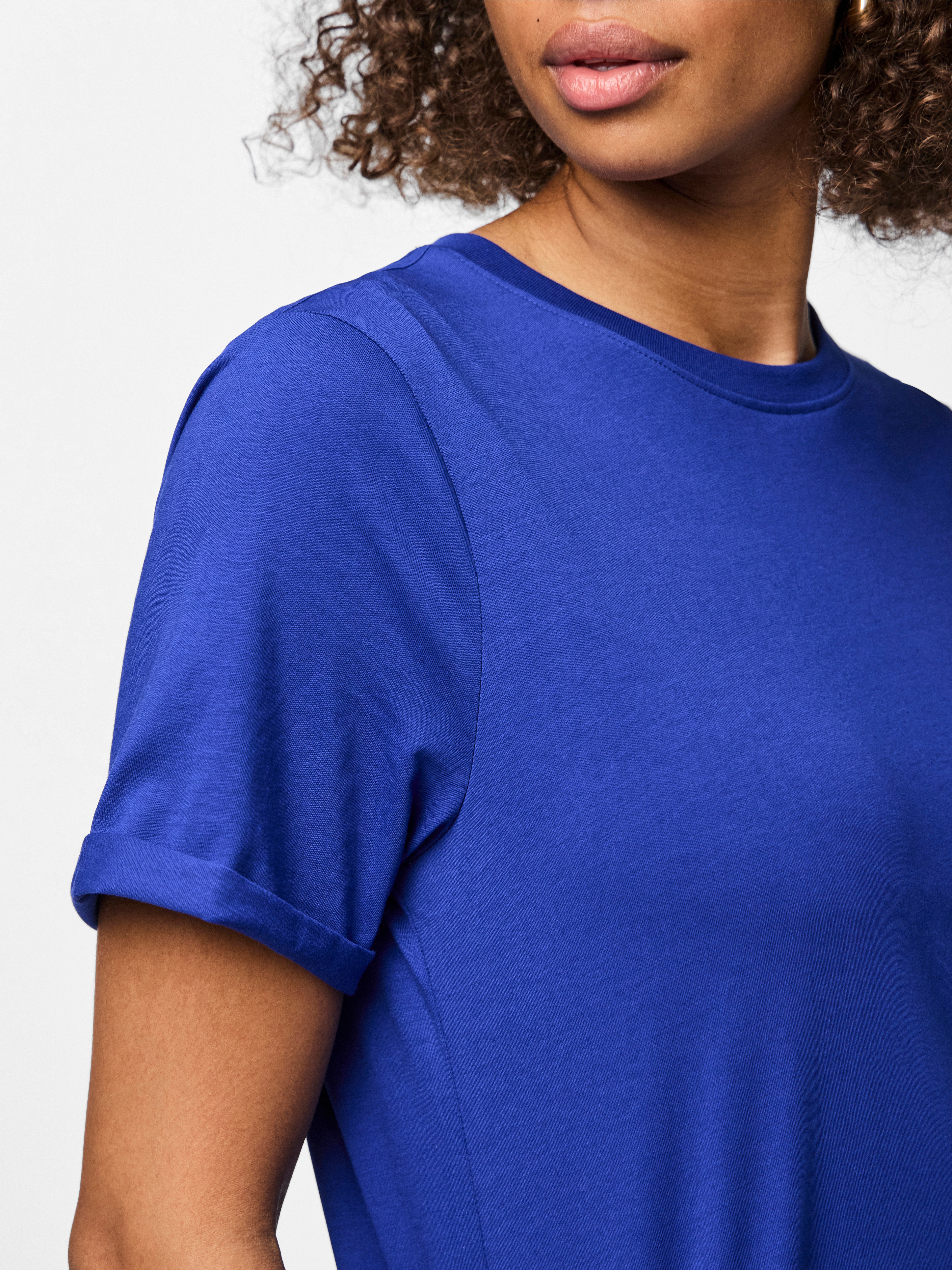 Thumbnail - pieces Rundhalsshirt "PCRIA SS FOLD UP SOLID TEE NOOS BC"