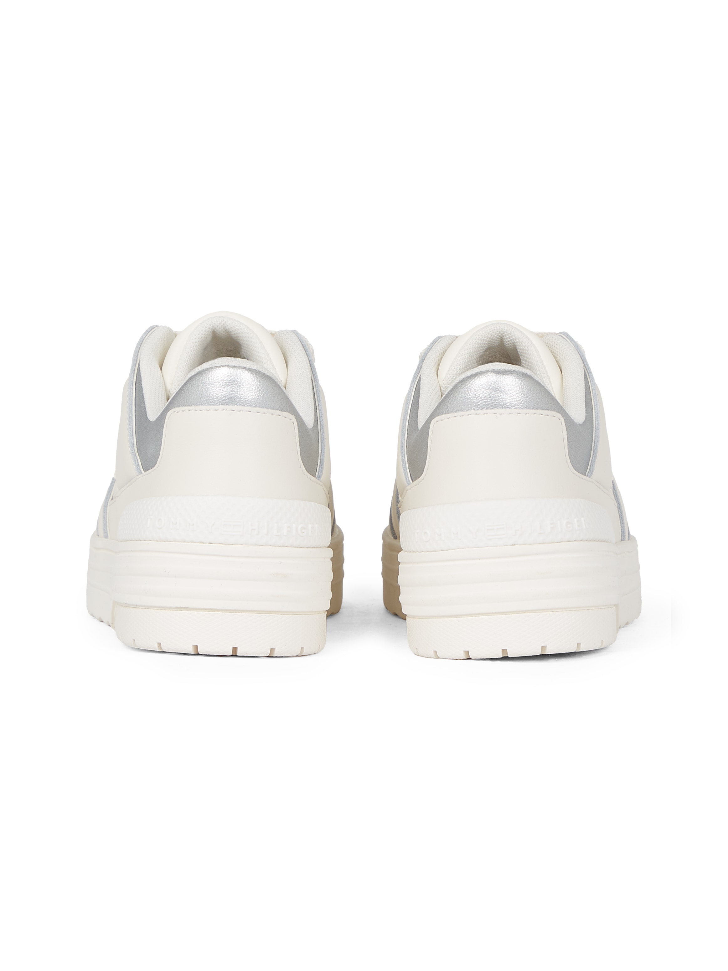 Tommy Hilfiger Plateausneaker »FEMININE BASKET SNEAKER«, Schnürschuh, Halbschuh, Freizeitschuh mit gepolstertem Schaftrand