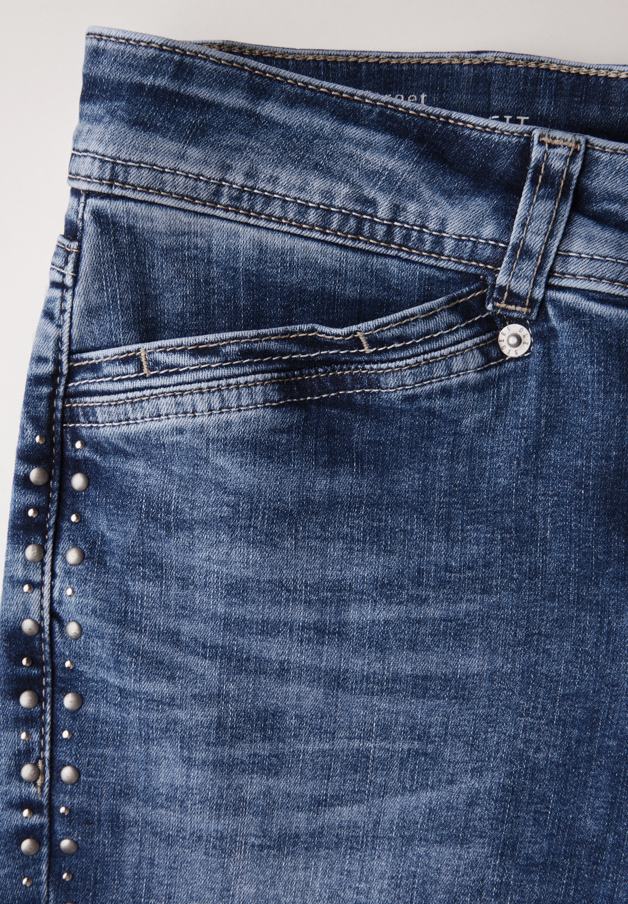 STREET ONE Slim-fit-Jeans »Style YORK«, mit Nieten und Stretch