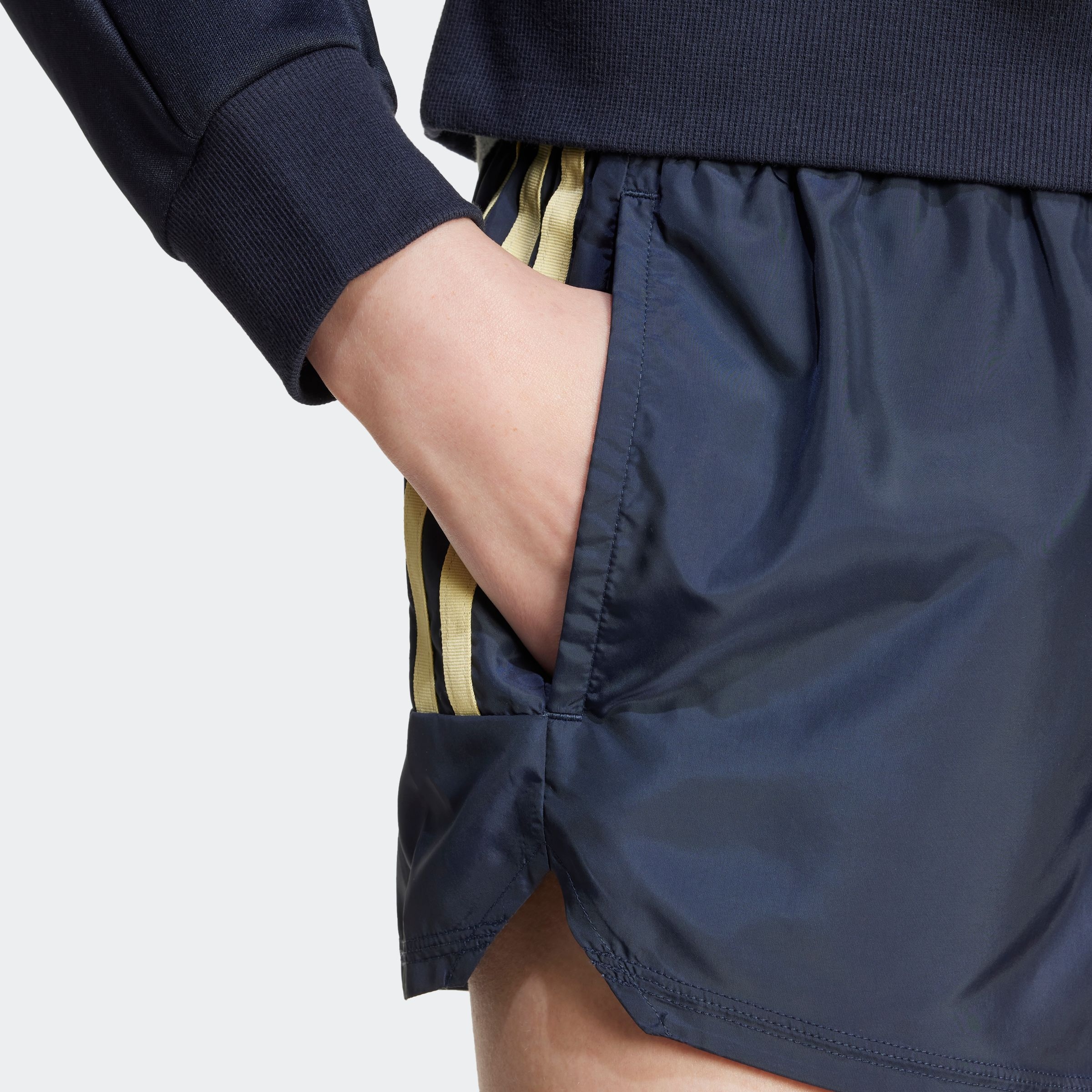 adidas Sportswear Shorts »TIRO CUT 3-STREIFEN SUMMER WOVEN«