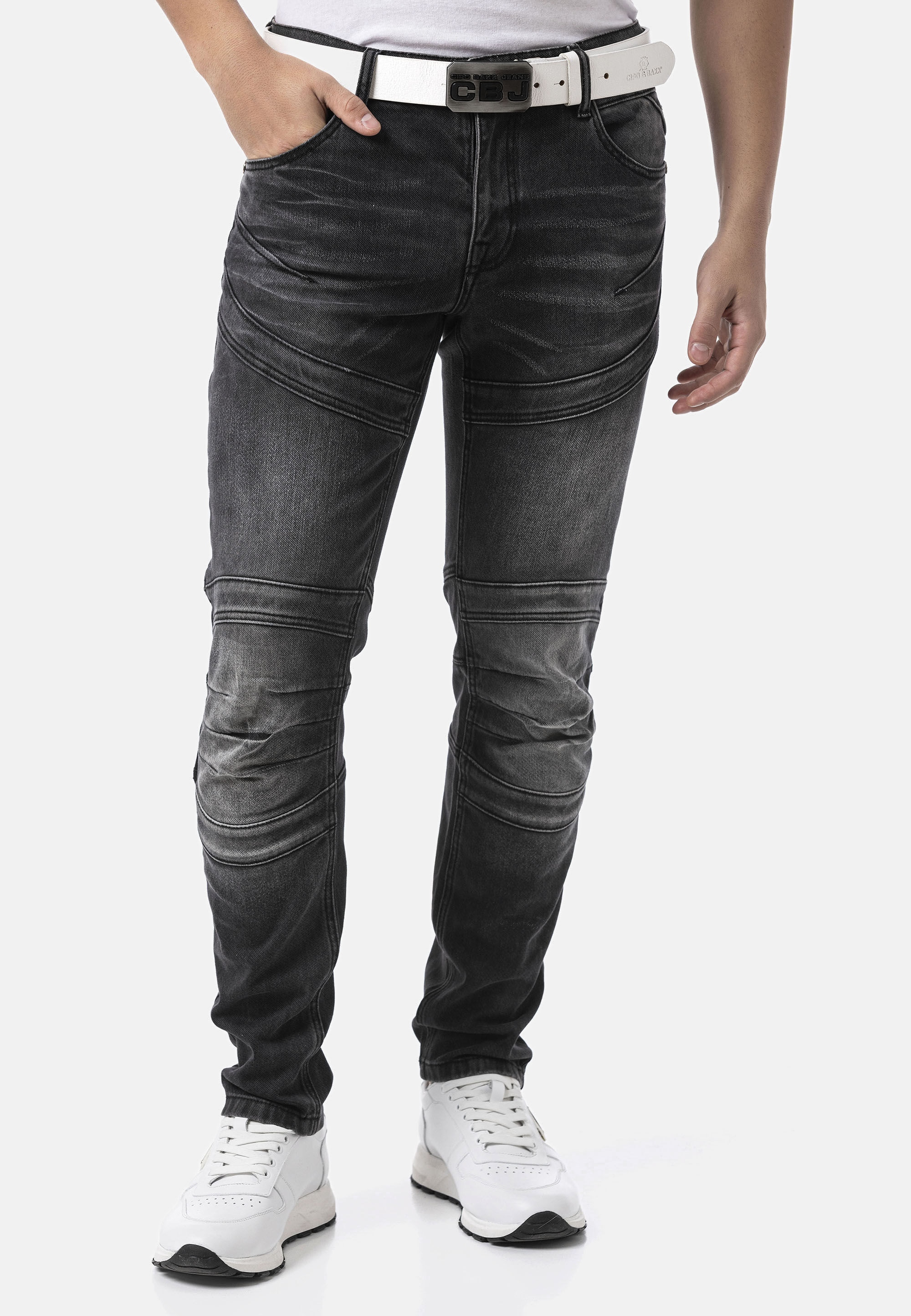 Cipo & Baxx 5-Pocket-Jeans »CD876« mit stylischer Waschung