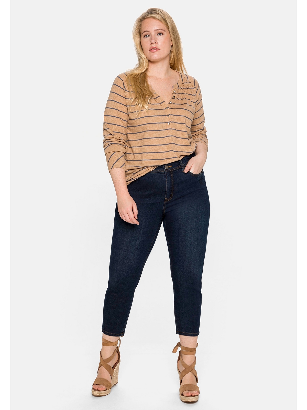 Größen«, in BAUR Sheego für 7/8-Länge, Stretch-Jeans Stickerei mit »Große | bestellen vorn