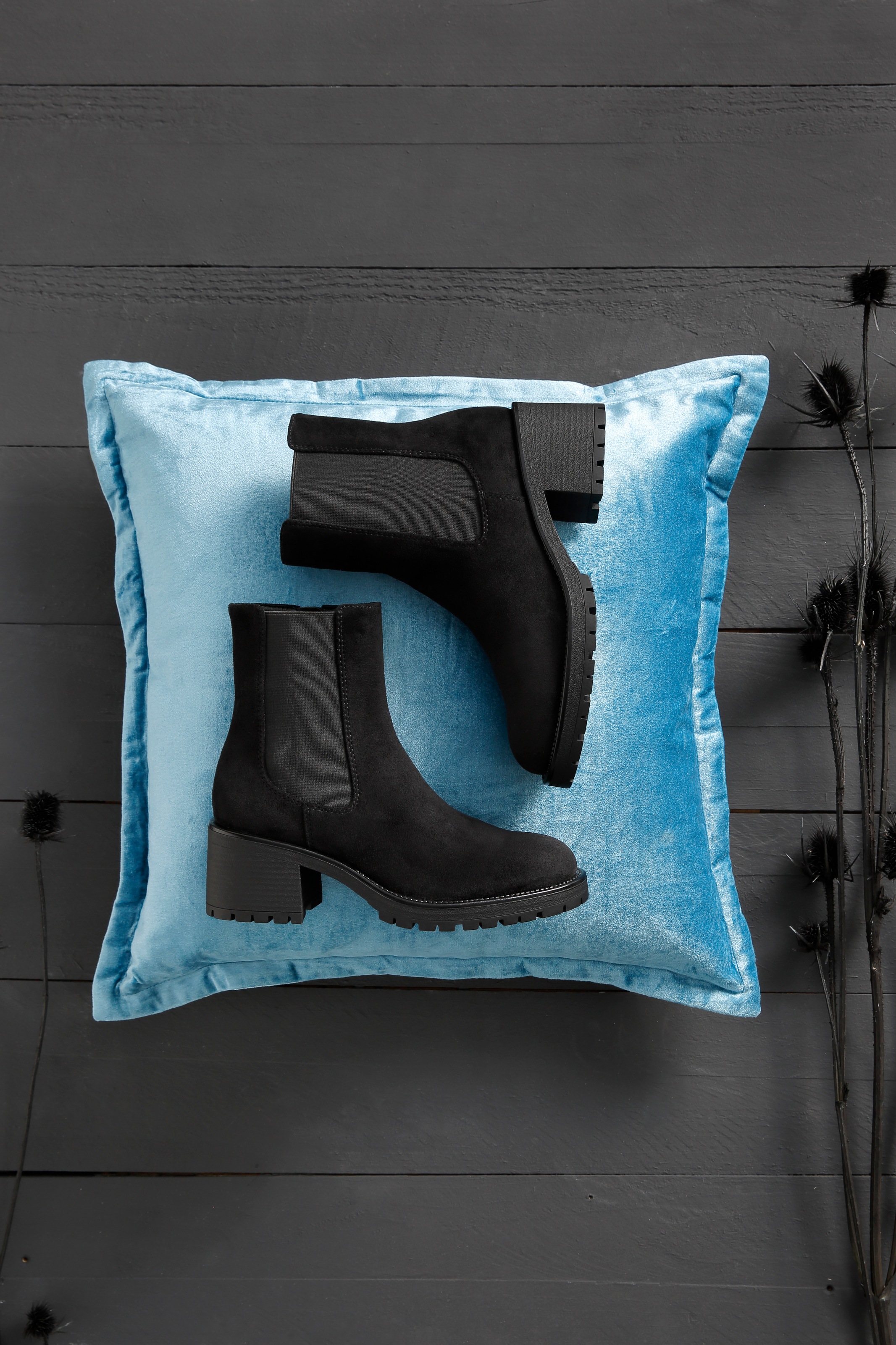 Aniston SHOES Chelseaboots Stiefelette mit Reißverschluss und Stretcheinsat günstig online kaufen