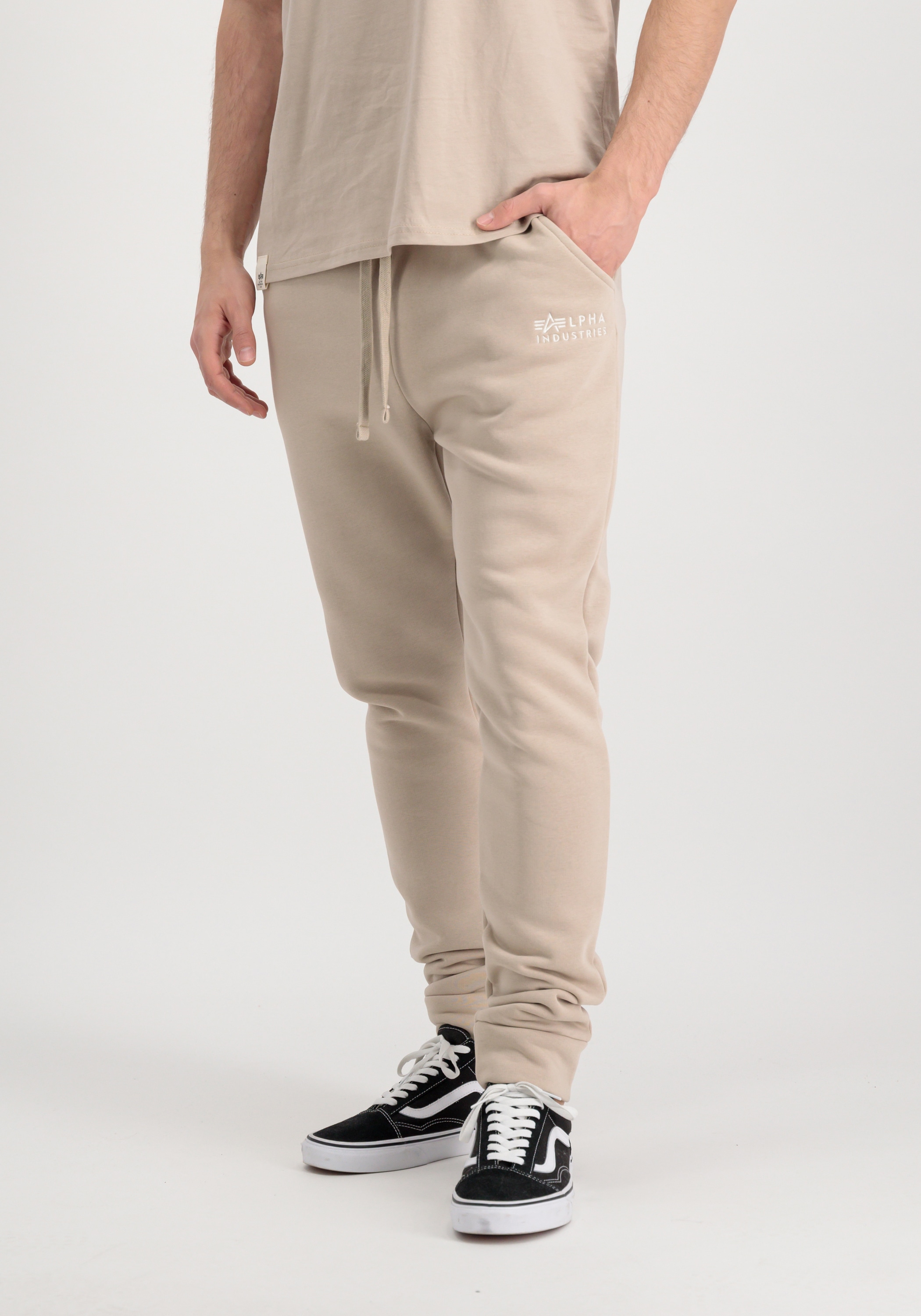 Alpha Industries Jogginghose "Alpha Industries Men - Jogger Organics EMB Jogger"