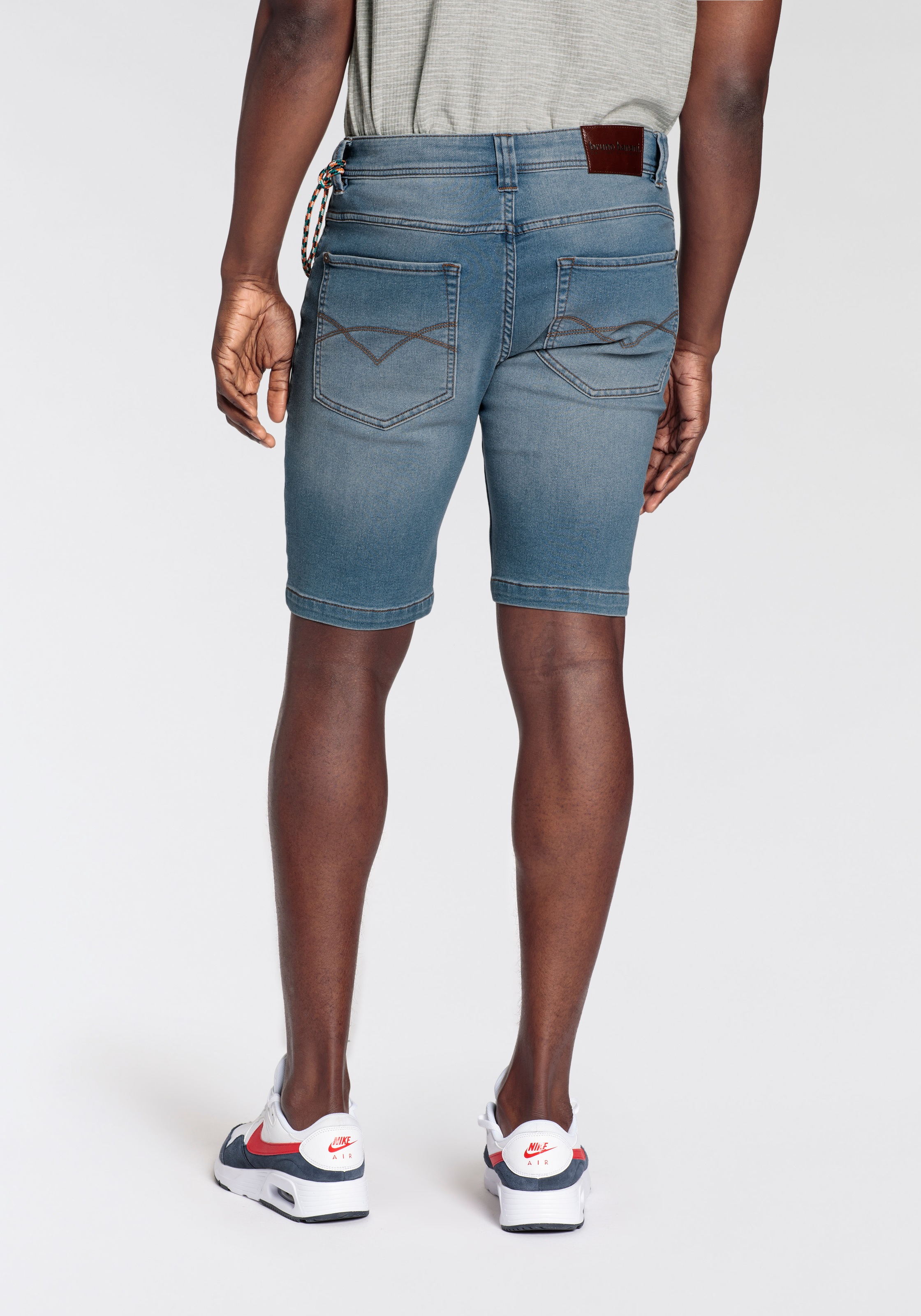 Bruno Banani Jeansshorts Set, mit Band, 2 Stk. bequemer Sitz, gerade Beinfo günstig online kaufen