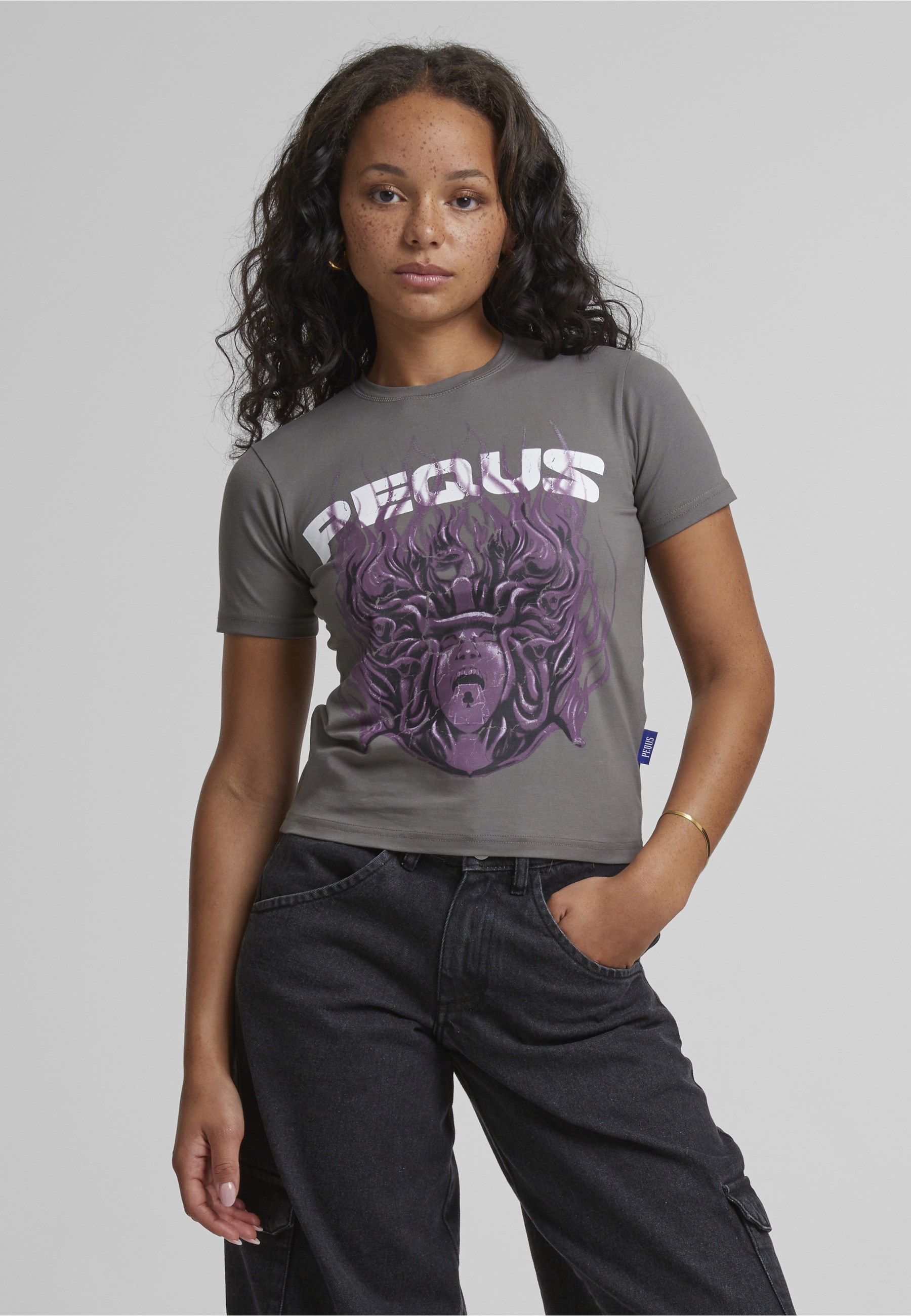 PEQUS T-Shirt »PEQUS PEQUS Fitted Medusa Graphic T-shirt« 1 Stk.