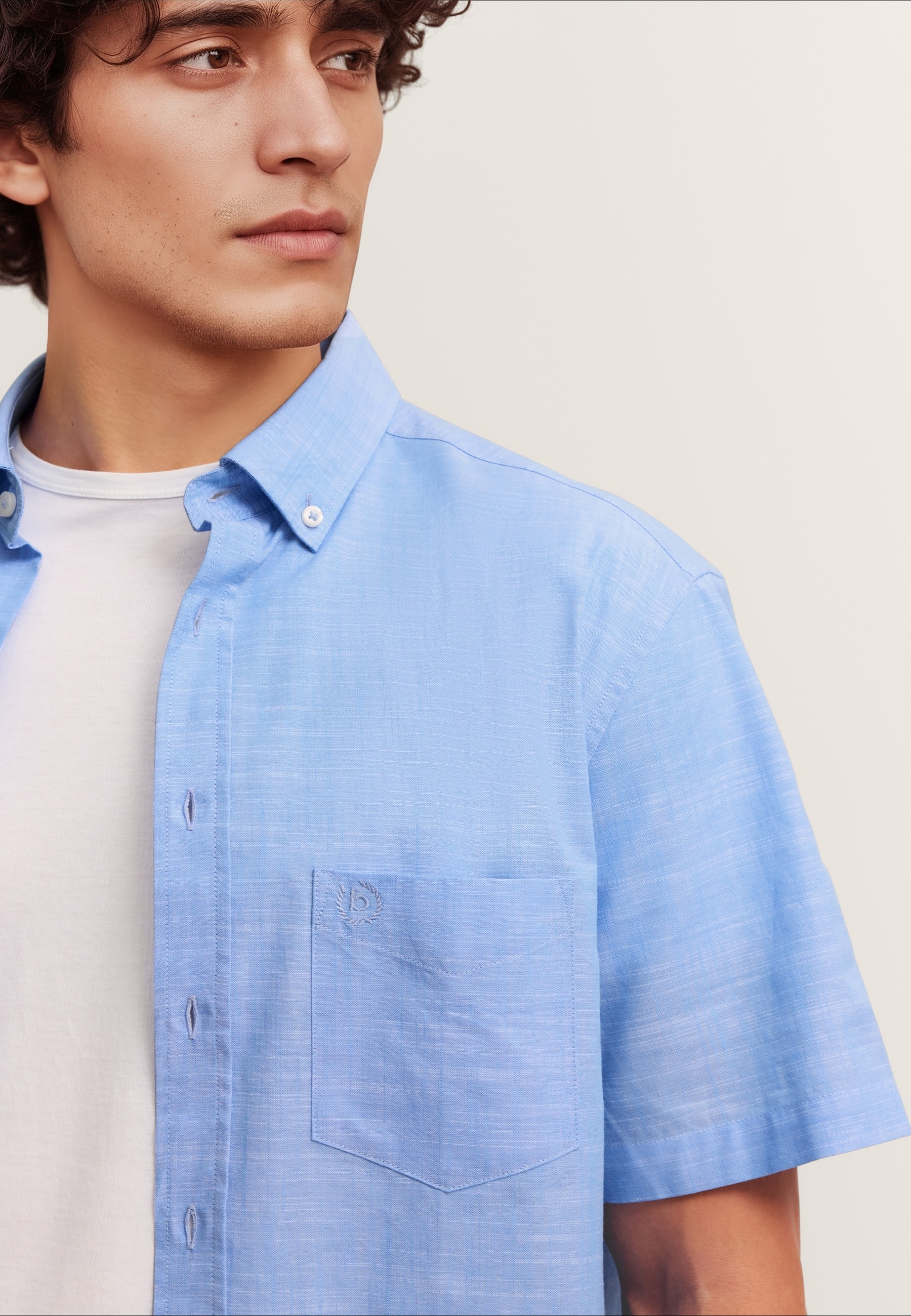 bugatti Kurzarmhemd Modern Fit mit Button-Down-Kragen