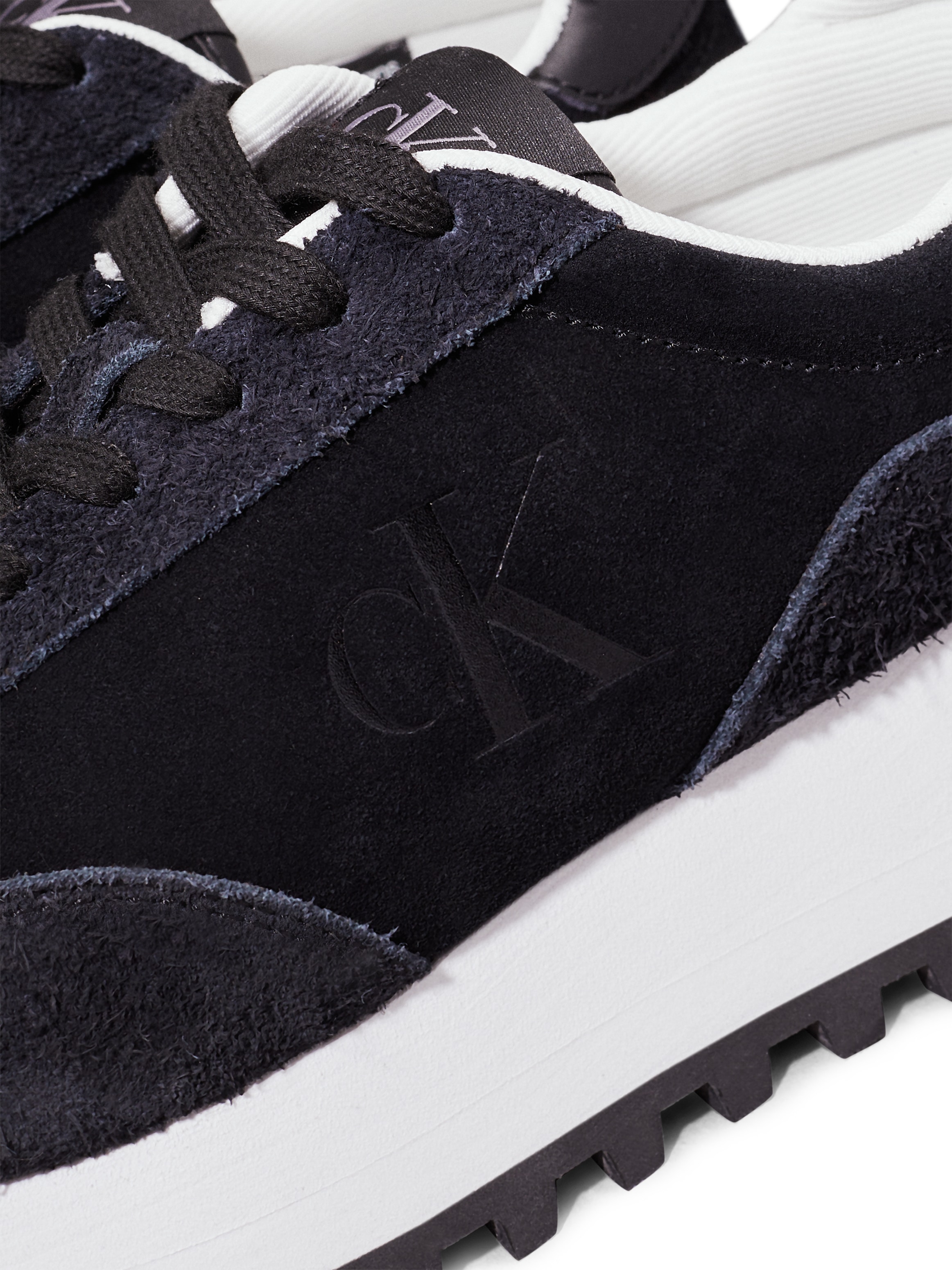 Calvin Klein Jeans Plateausneaker »RUNNER LACEUP ML SUEDE«, Freitzeitschuh, Schnürschuh, Halbschuh mit seitlichem CK-Logo