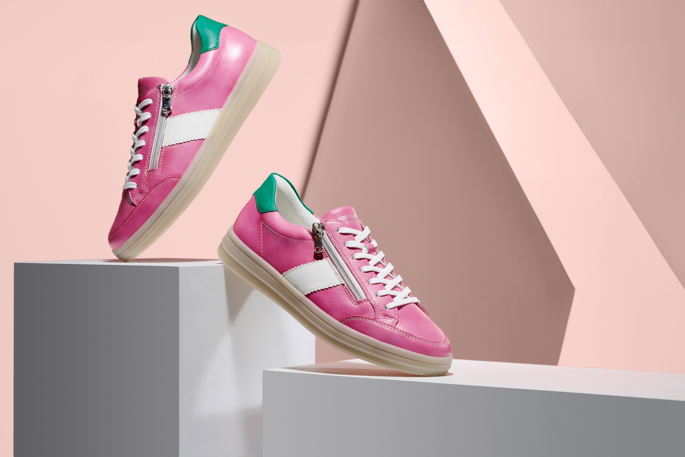 Remonte Plateausneaker »Elisabeth Hurley-Collection«, Freizeitschuh, Halbschuh, Schnürschuh, zusätzlichem Reißverschluss
