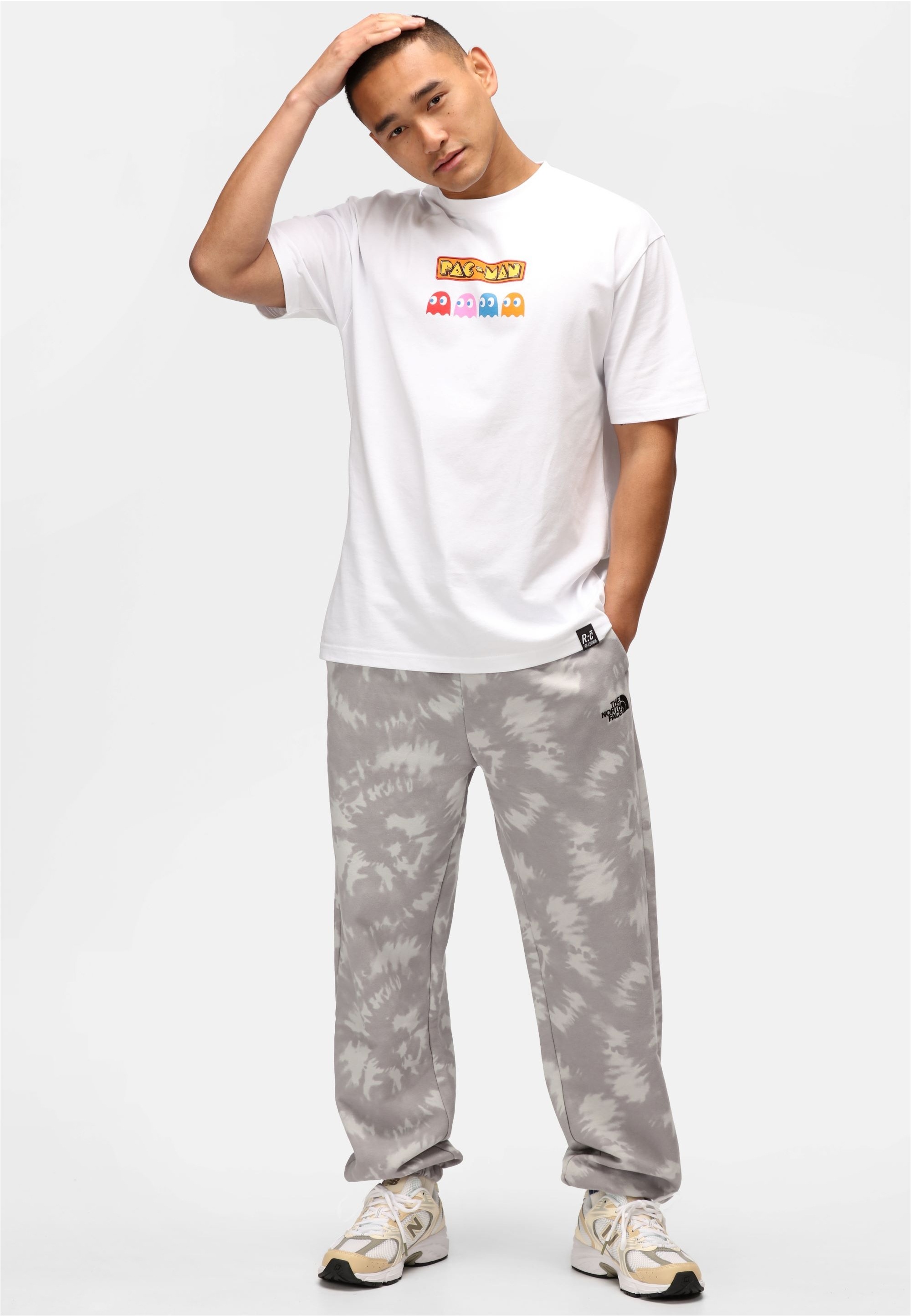 Recovered T-Shirt »Pac Man Fruit Eyes«, (1 tlg.), mit coolem Videospiel-Print