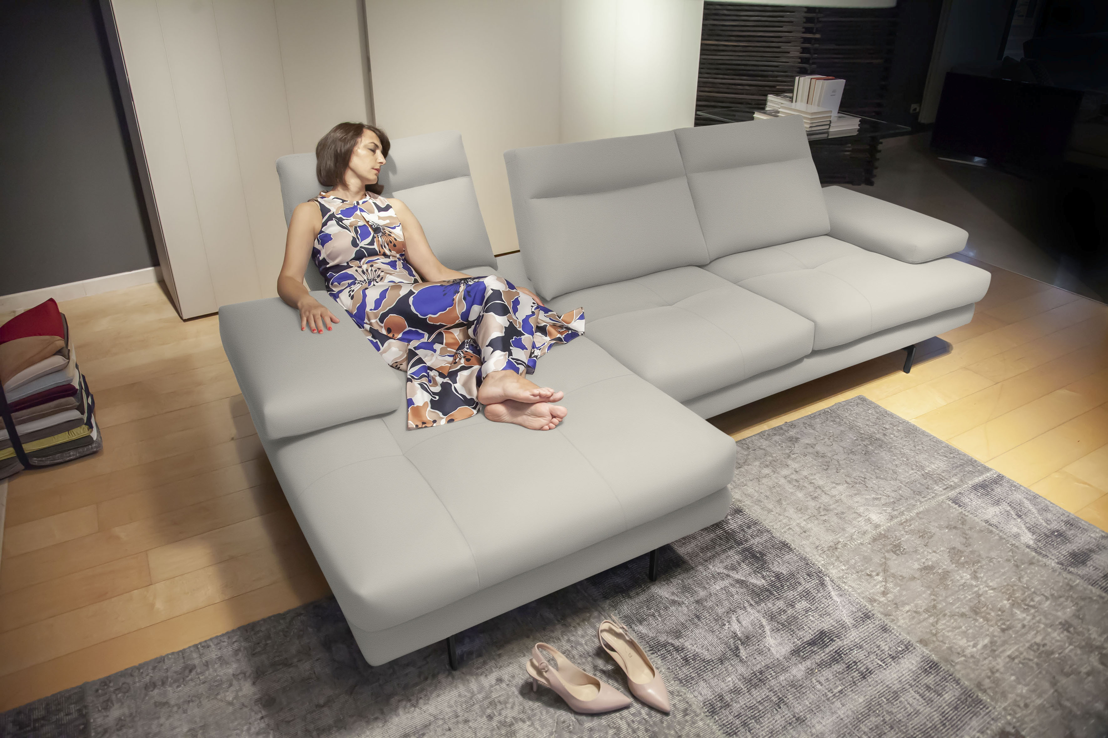 CALIA ITALIA Ecksofa "Toby Wing, B/T: 308/153 cm, Multifunktionssofa, Designsofa, L-Form" inkl. Sitztiefenverstellung und Armlehnfunktion, Füße in schwarz matt