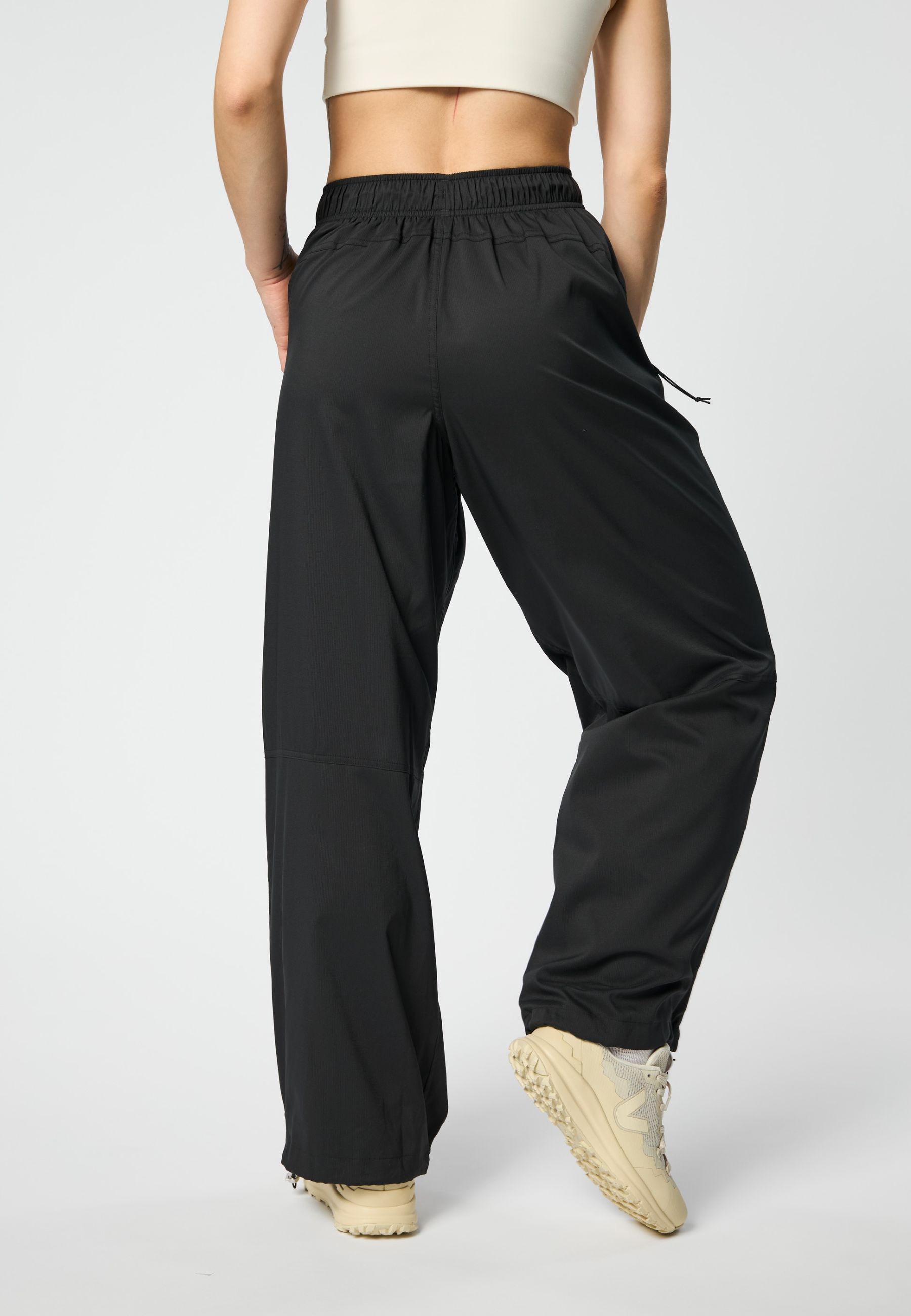 GIRLFRIEND COLLECTIVE Trekkinghose »Girlfriend Collective Amy Adjustable Pants«