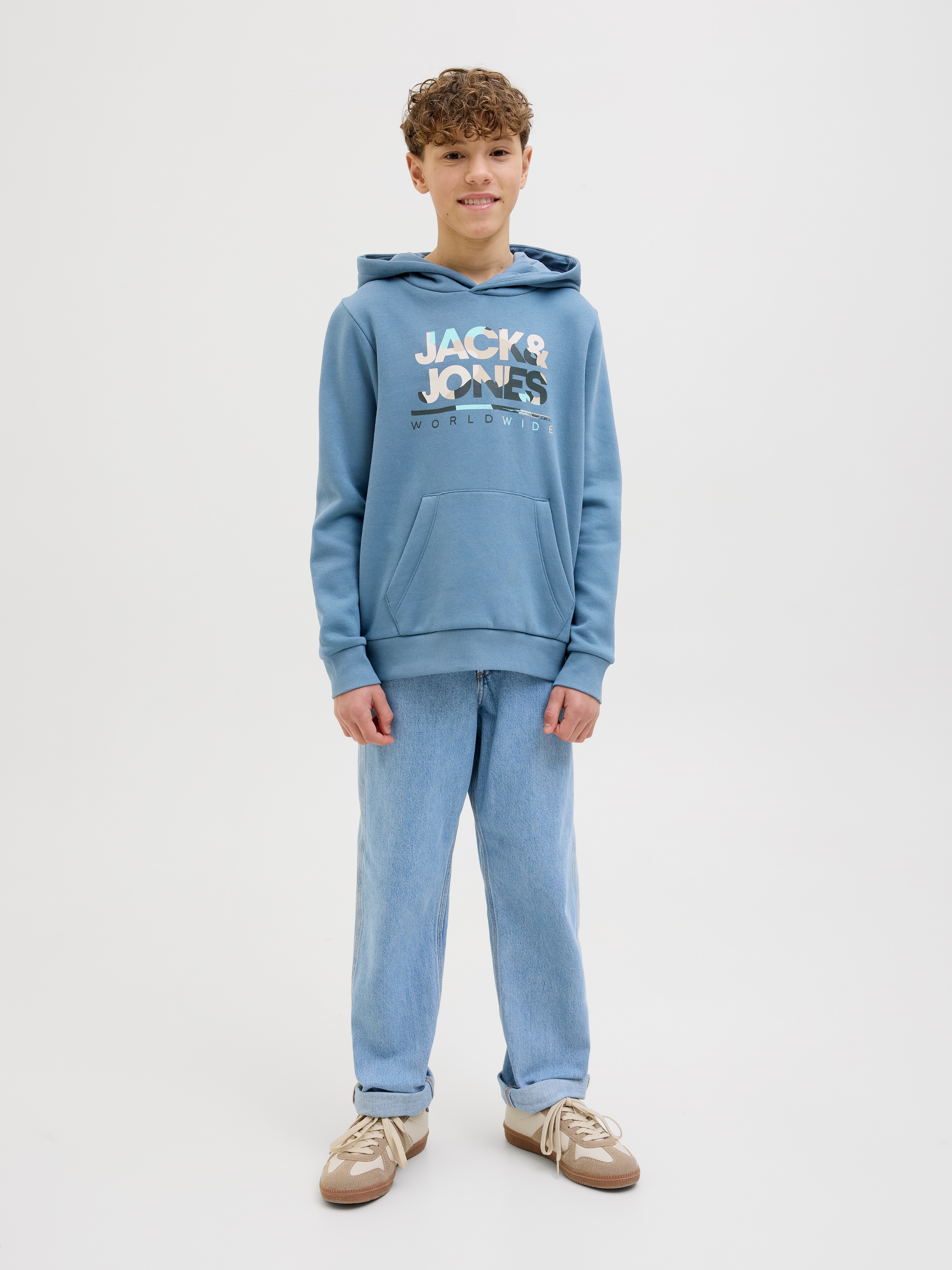 Jack & Jones Junior Hoodie »JJLUKE SWEAT HOOD JNR«, mit coolem Logo-Frontmotiv