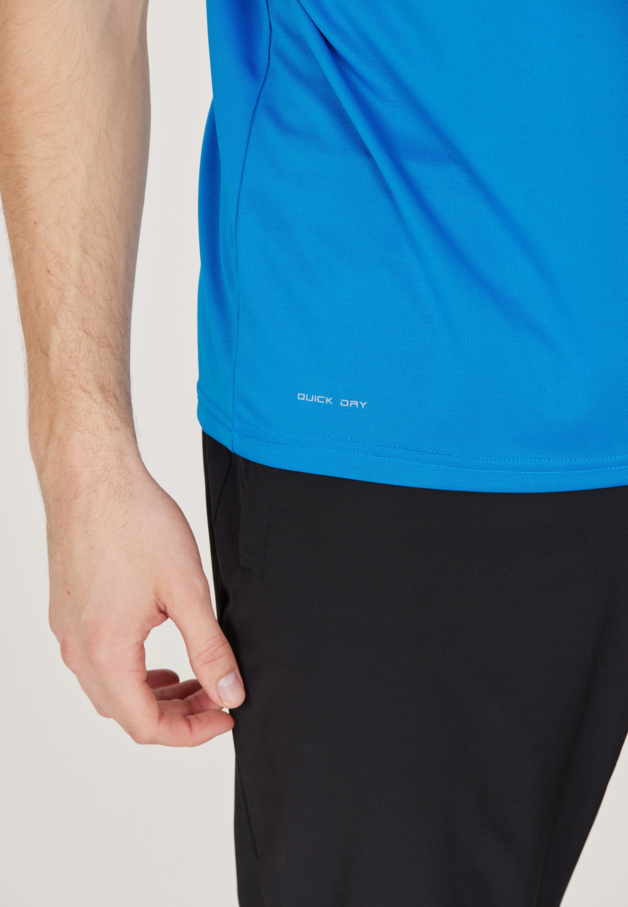 Virtus Funktionsshirt »Keso«, (1 tlg.), mit schnelltrocknender und atmungsaktiver Eigenschaft