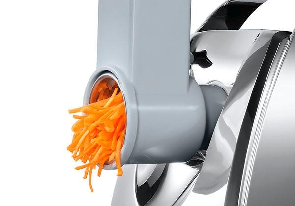 BOSCH Fleischwolf »ProPower MFW68660, Rücklauf, Durchlaufschnitzler«, 800 W, 3 Lochscheiben Edelst. (3/4,8/8mm), Fruchtpressen-/Wurst-/Kebbeaufsatz