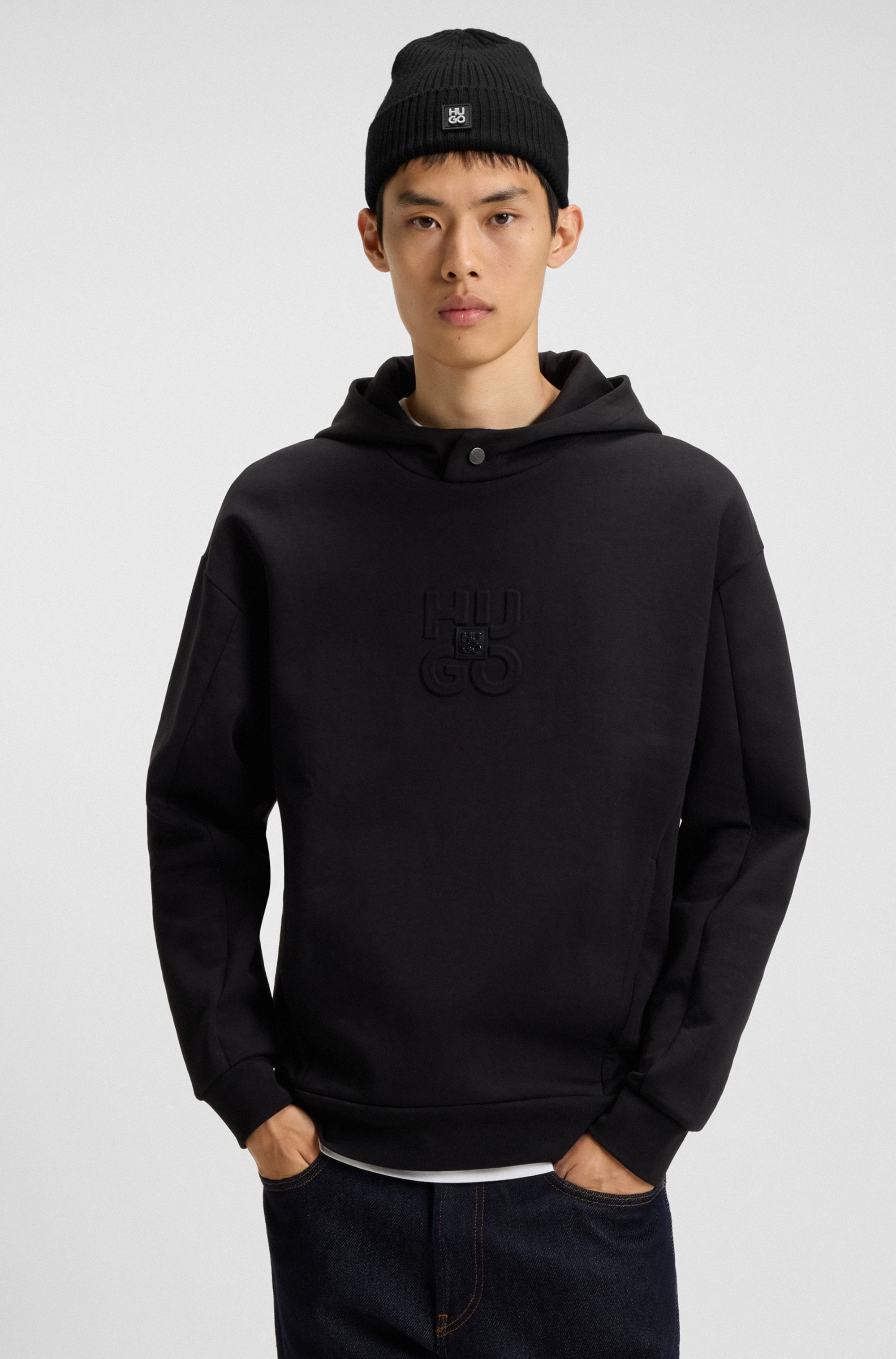 HUGO Strickmütze »Xola Metal« aus reiner Wolle, mit Stack-Label, unisex