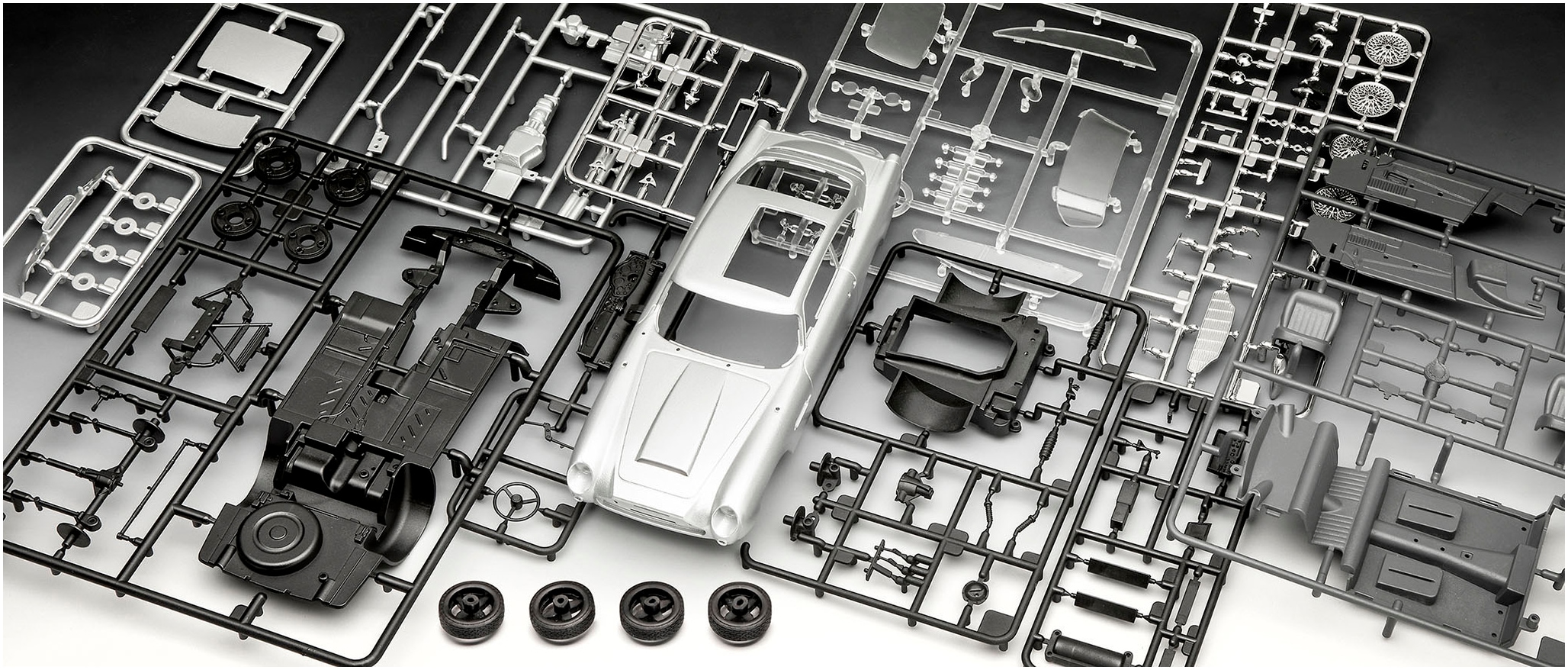 Revell® Modellbausatz »James Bond 007 Goldfinger Aston Martin DB5, Click System«, 1:24, Made in Europe