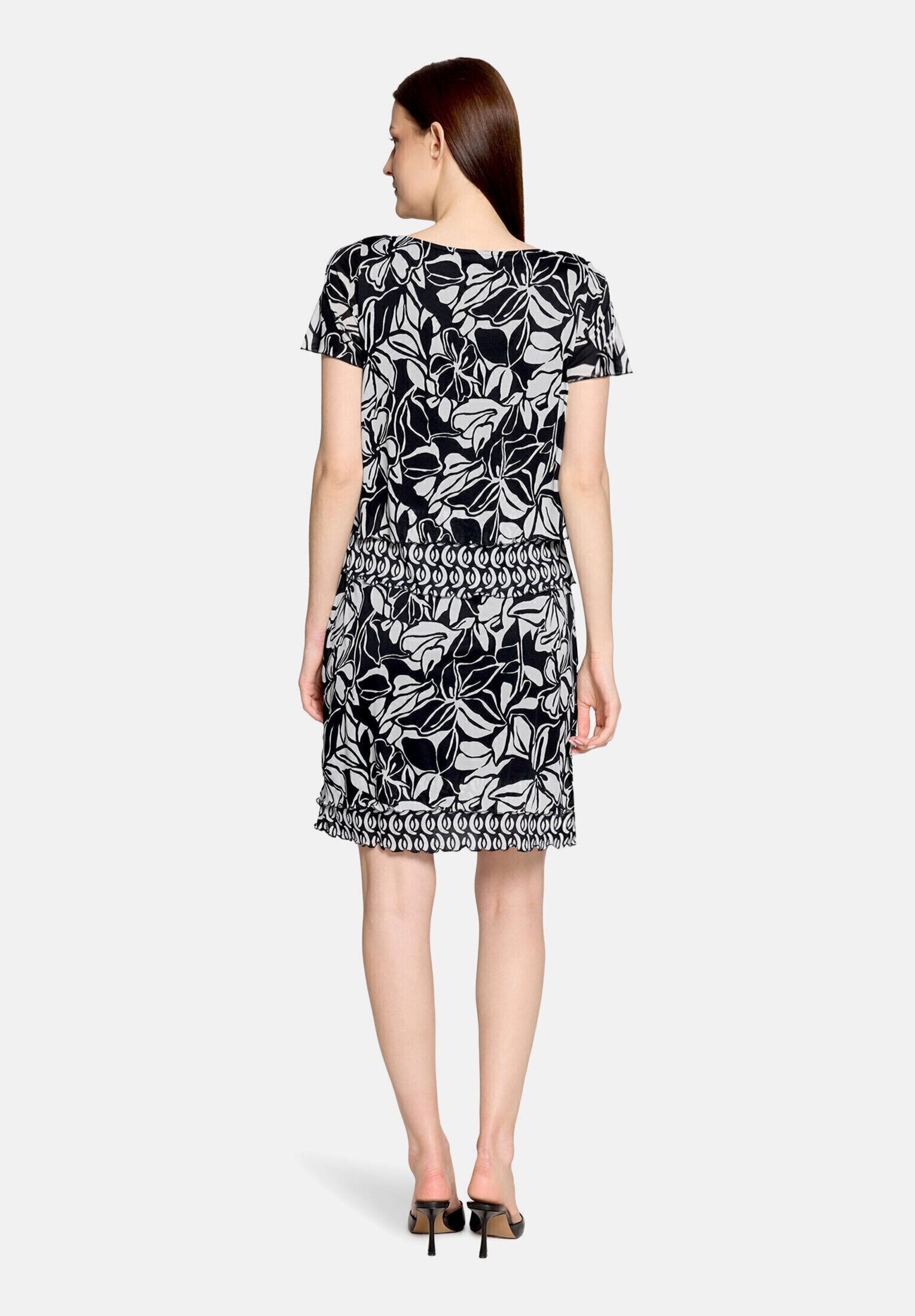 Betty Barclay Sommerkleid »Damen mit U-Boot-Ausschnitt« Ohne Tasche