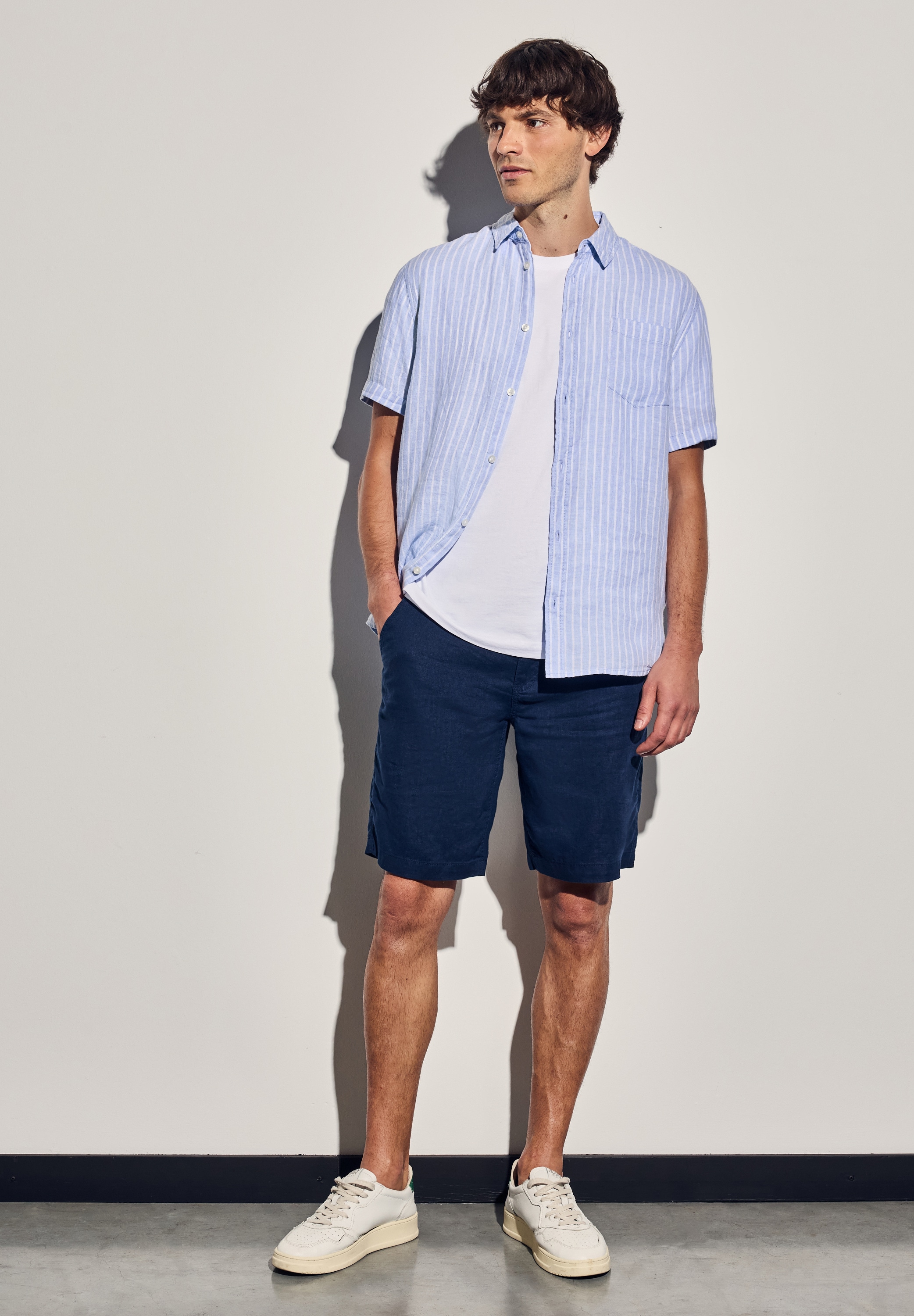 STREET ONE MEN Kurzarmhemd, mit Brusttaschen und Knopfleiste