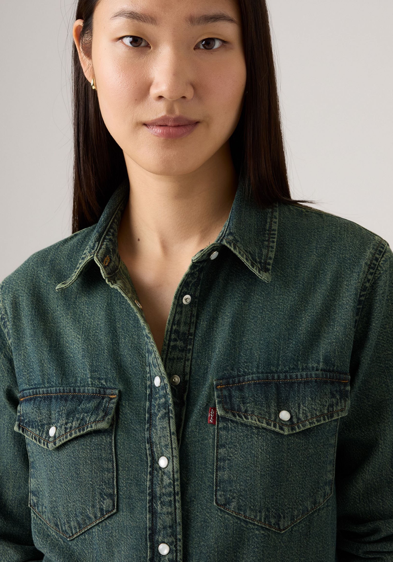 Levi's® Jeansbluse »ESSENTIAL WESTERN«, mit Brusttaschen mit Druckknöpfen