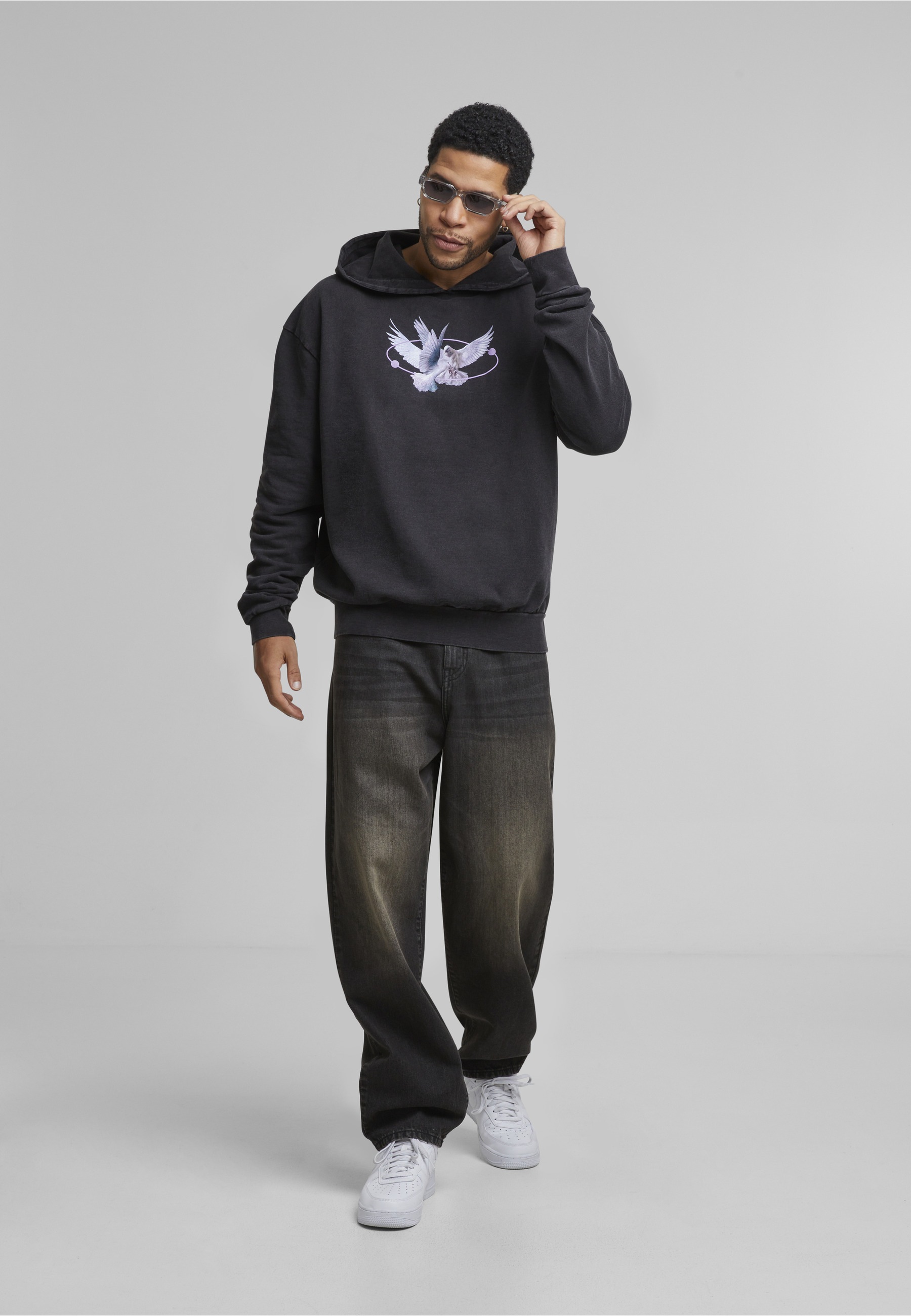 Upscale by Mister Tee Rundhalspullover »Upscale by Mister Tee Vive la Liberte Oversize Hoody« 1 Stk.