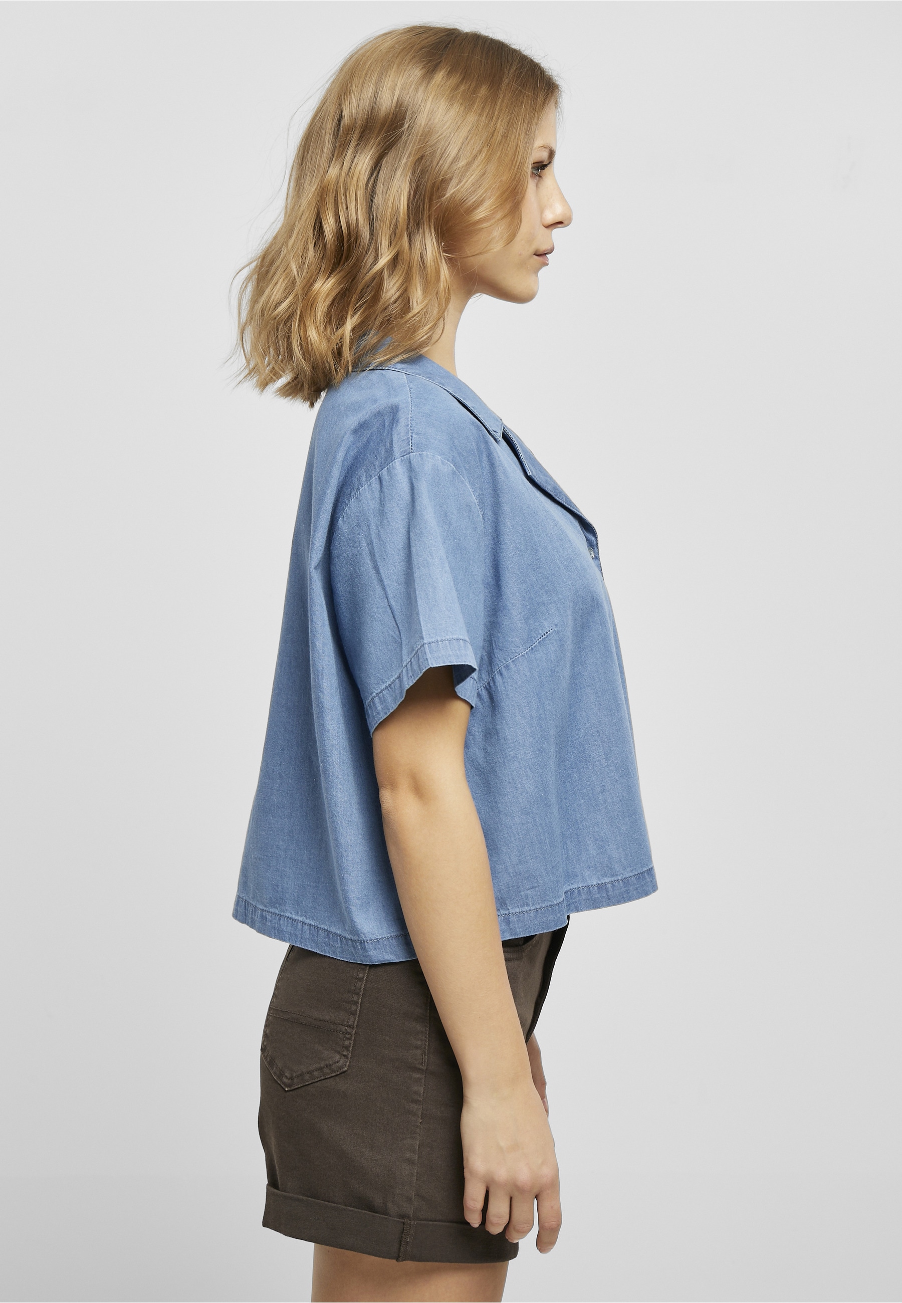 URBAN CLASSICS Blusenshirt »Urban Classics Damen Ladies Light Denim Resort Shirt« 1 tlg.