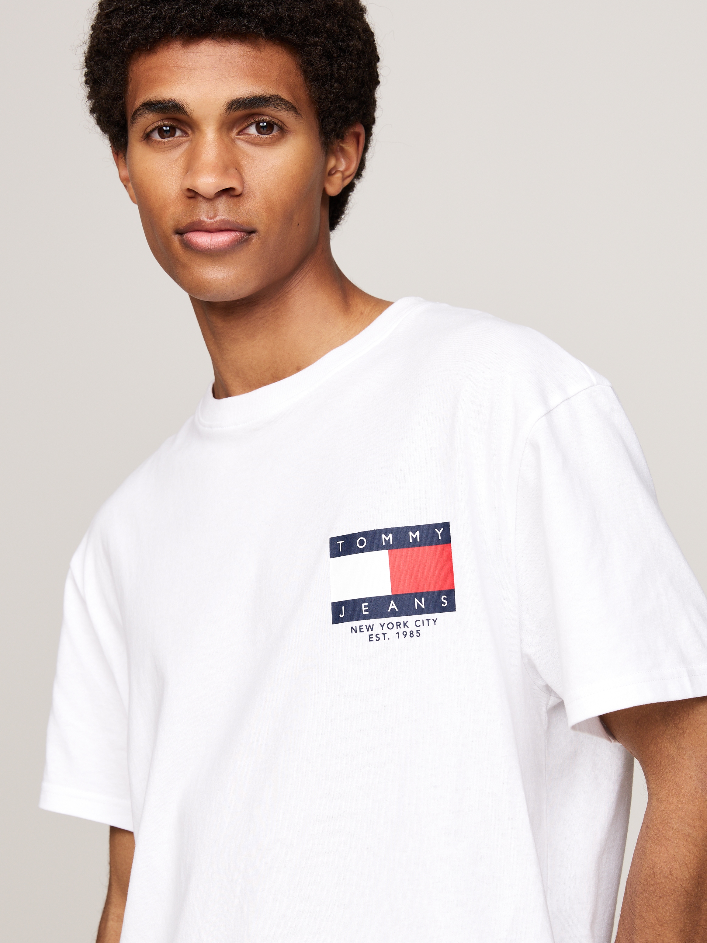 Tommy Jeans T-Shirt "TJM REG RWB SIG FLAG TEE EXT", mit Logo-Print günstig online kaufen