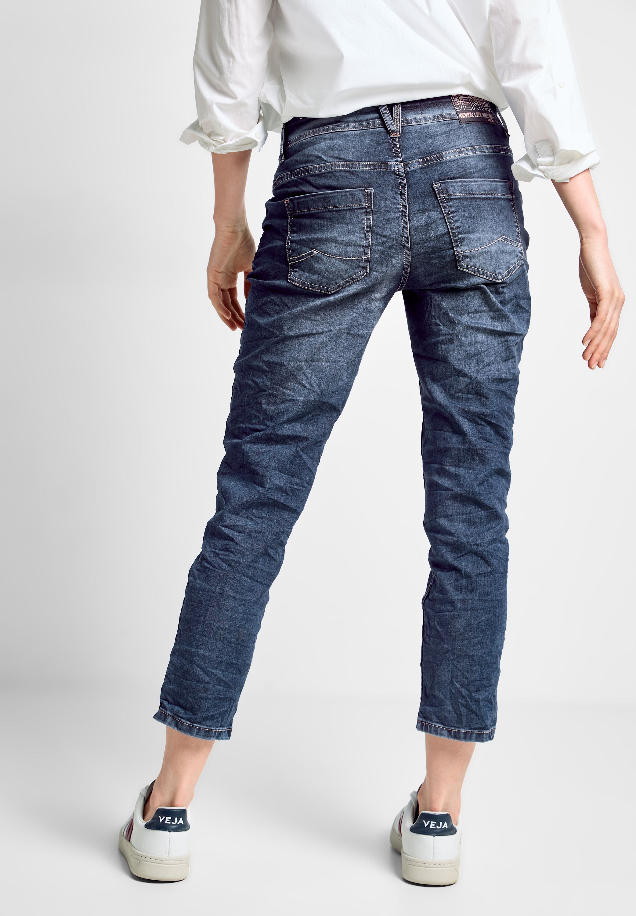 Cecil 5-Pocket-Jeans »Scarlett«, mit schmalem Bein und mittelblauer Waschung