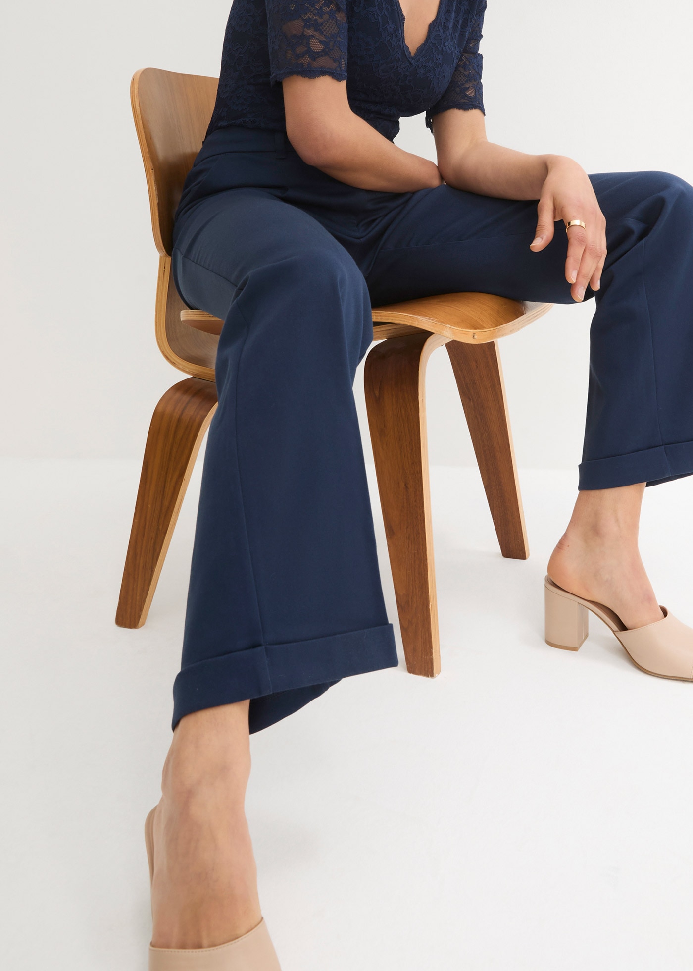 bonprix Marlene-Hose »Marlenehose«  weite Hose, mit Bügelfalte und Umschlagsaum, lockere Passform