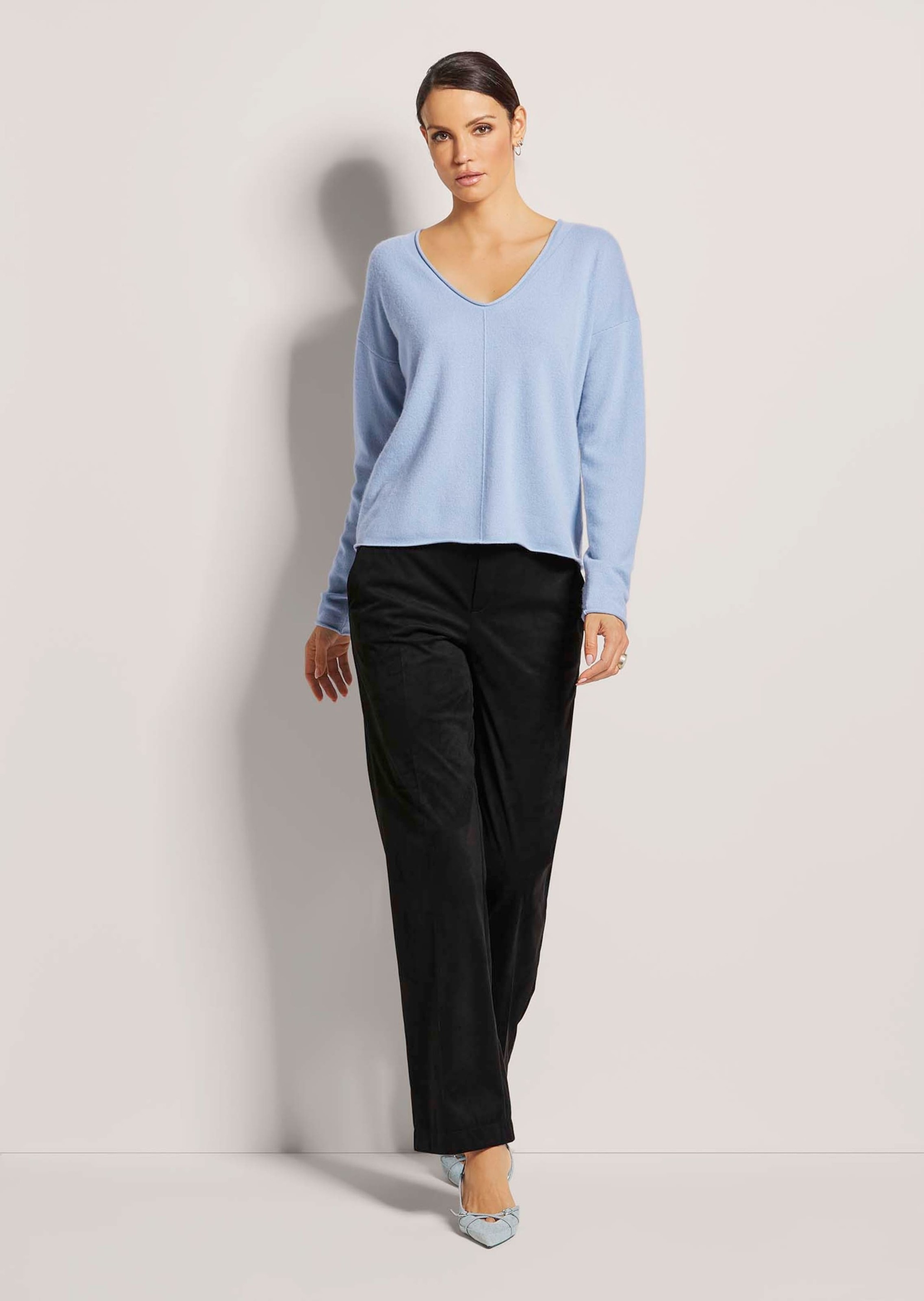 MADELEINE Longpullover »Pullover V-Pullover aus Kaschmir«