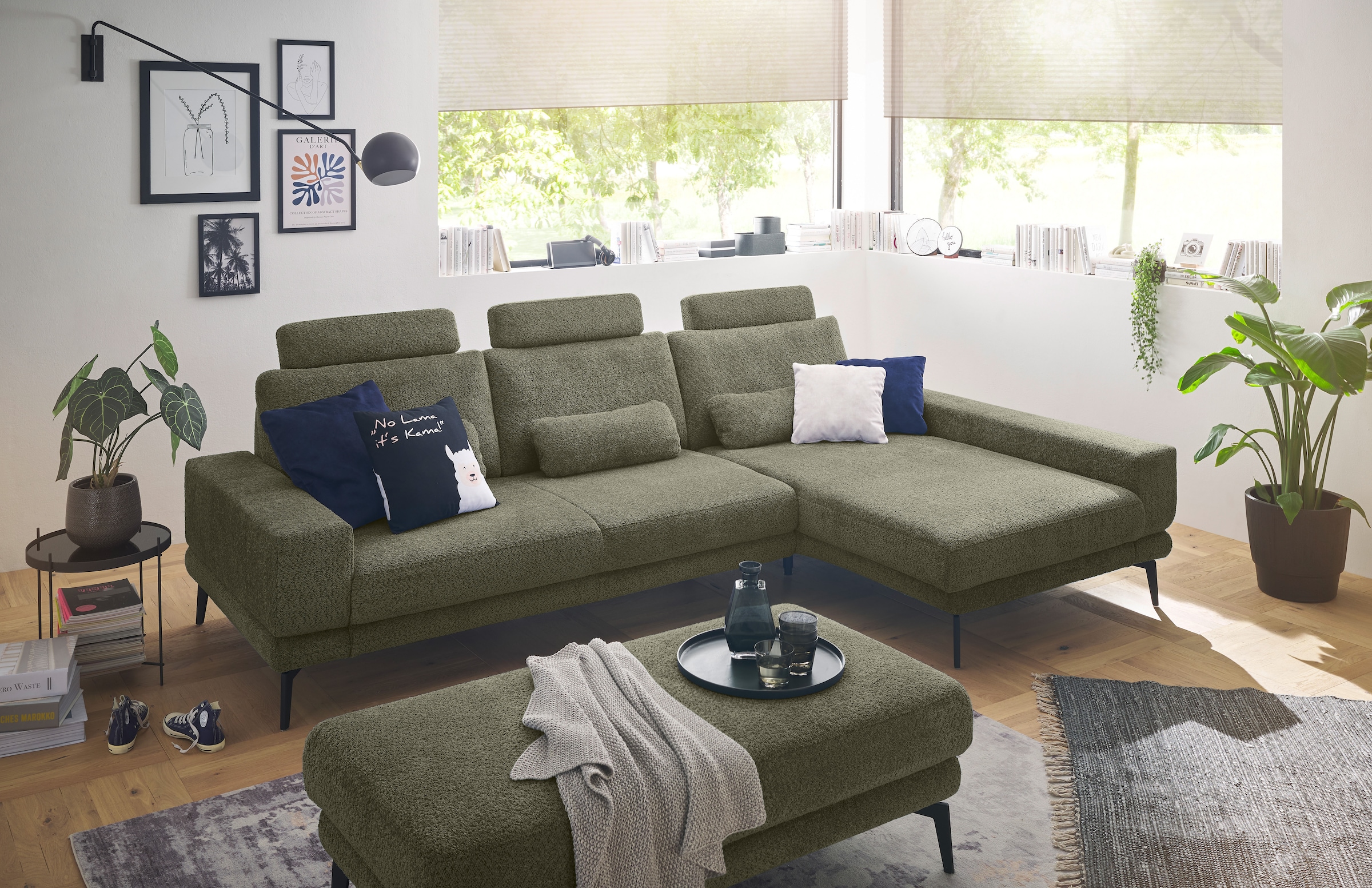 set one by Musterring Ecksofa »SO 3600, inkl motor. Sitztiefenverstellung, Kopfstützen, Nierenkissen« Sitzhöhe 42 cm, Kaltschaum, Breite 293 x Tiefe 180 cm, Kama olive