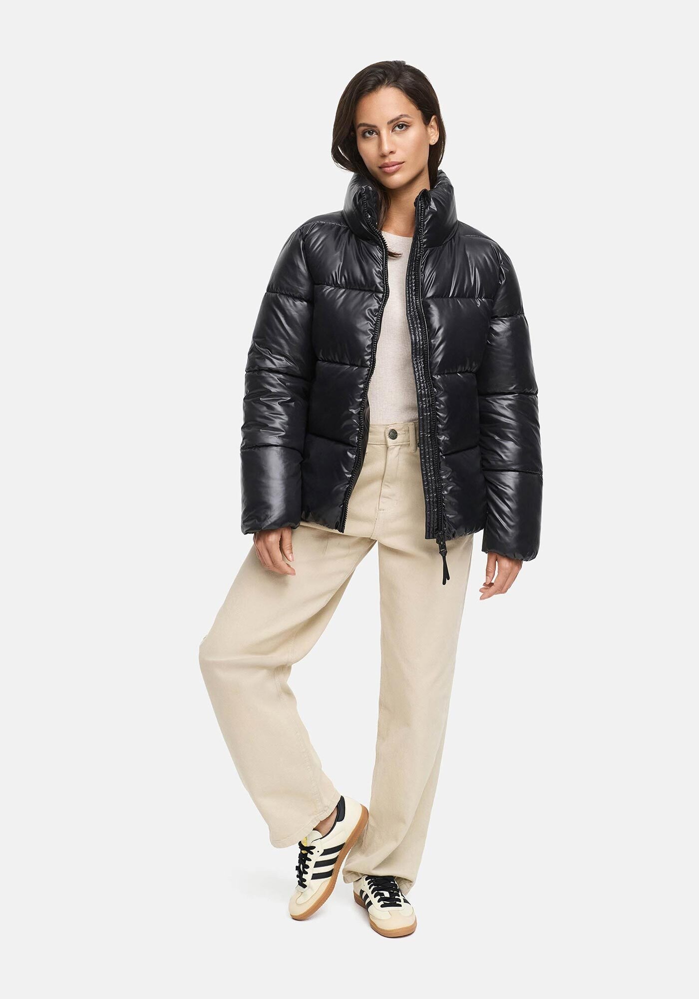 Thumbnail - Marikoo Winterjacke "Hazalee" mit leicht gläzendem Obermaterial und hohem Kragen