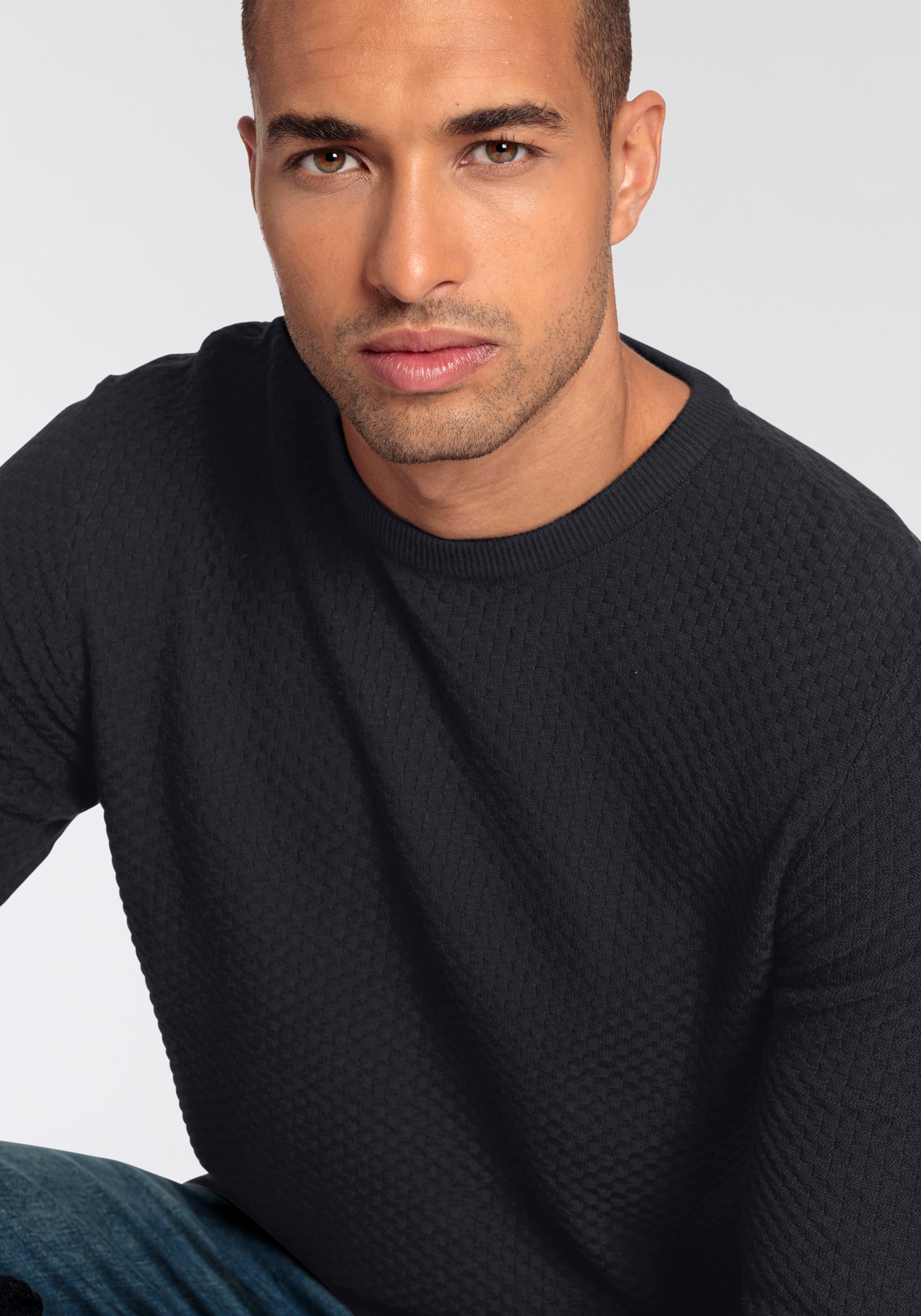 Bruno Banani Strickpullover, mit spezieller Strickoptik