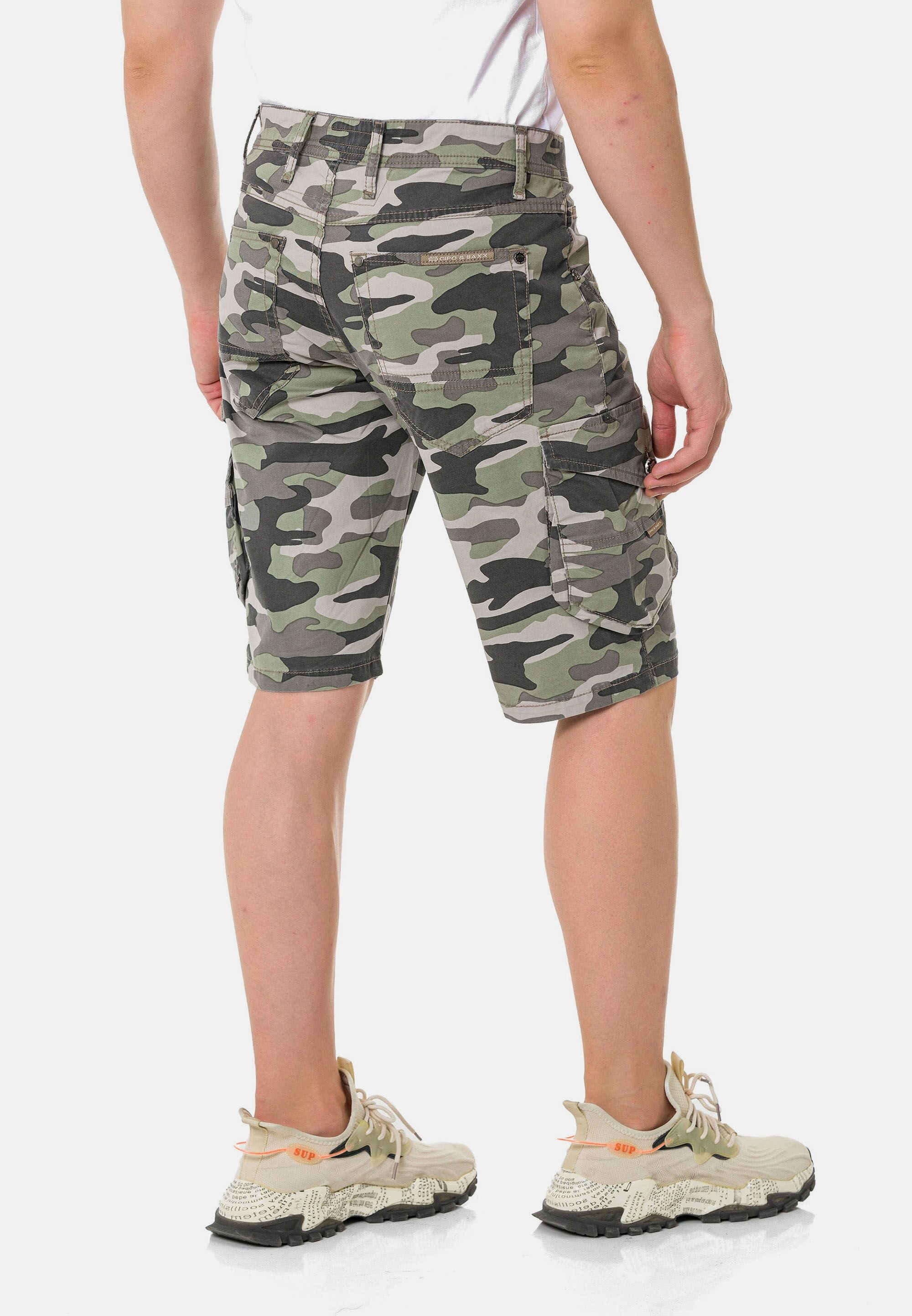 Cipo & Baxx Cargohose »Shorts«, im Camouflage-Design
