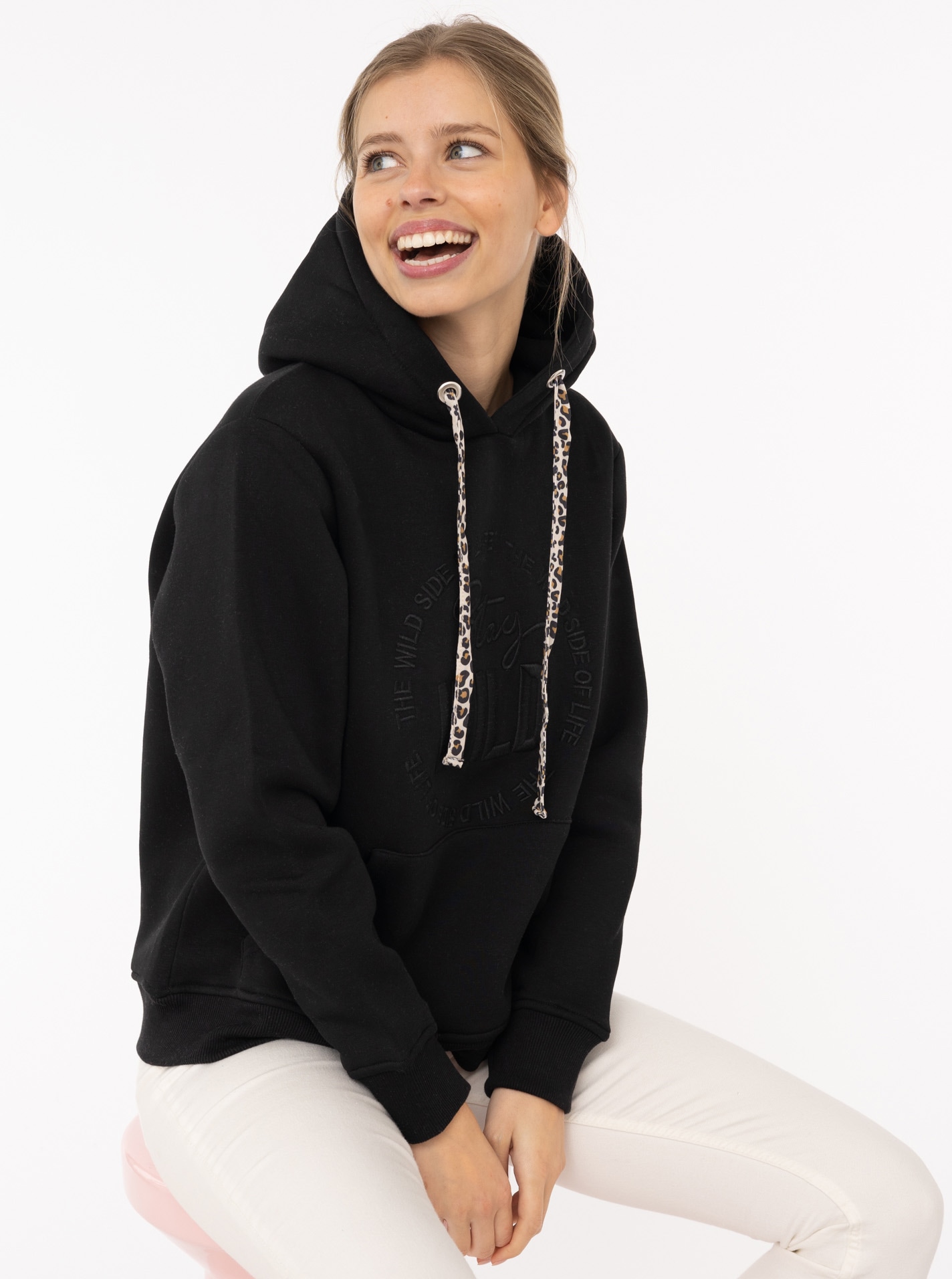 Zwillingsherz Hoodie ""Nelina"", mit Leo Band und schlichter Stickerei "Sta günstig online kaufen