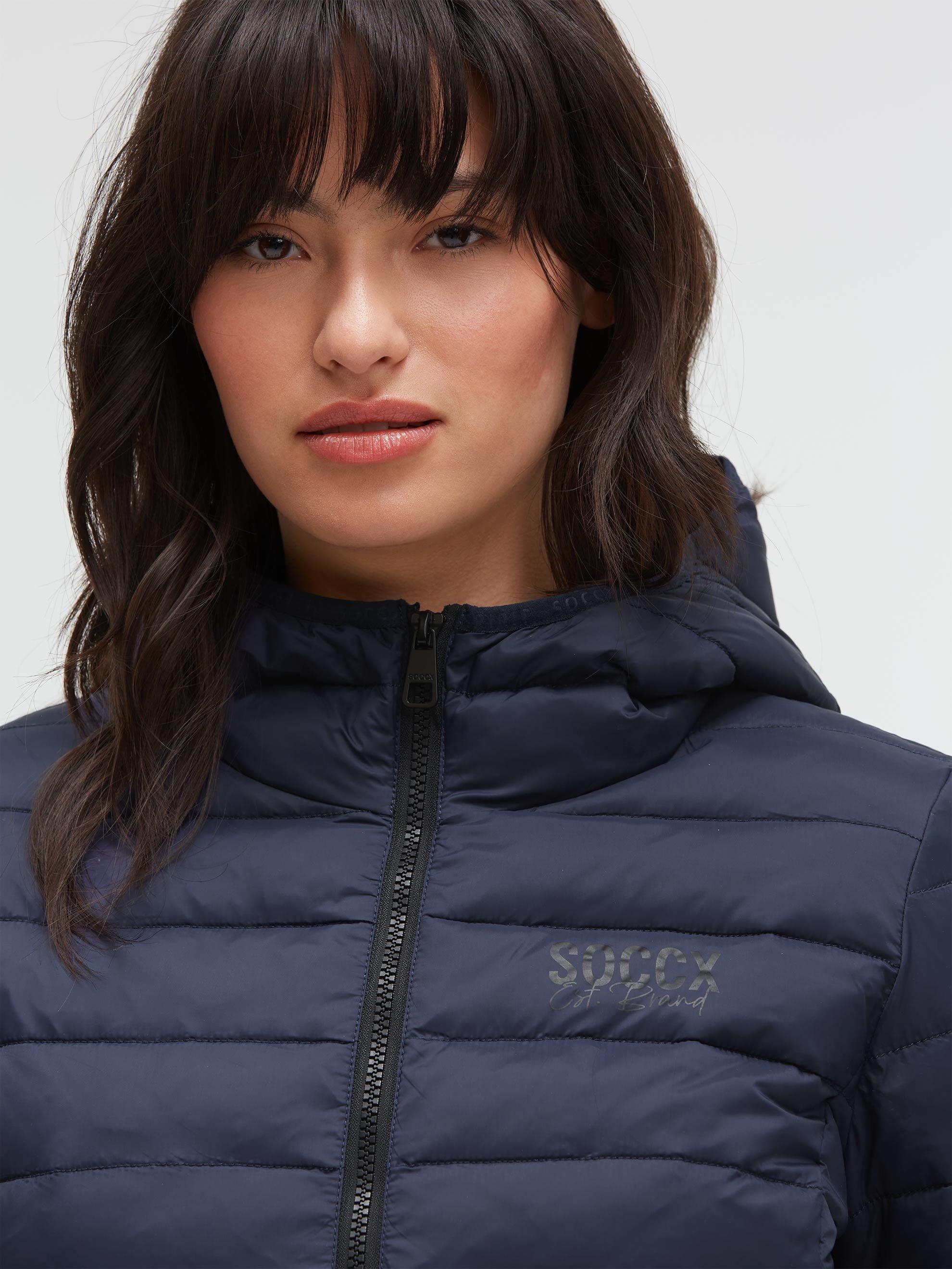 SOCCX Outdoorjacke mit Kapuze mit elastischem Saumabschluss