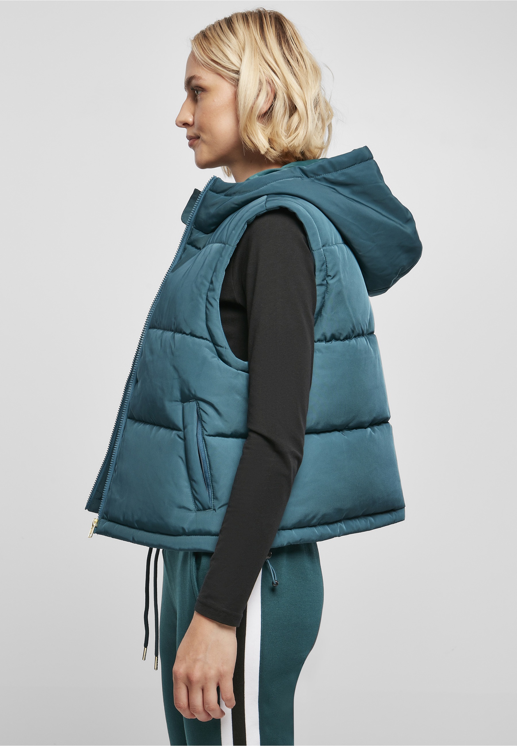 URBAN CLASSICS Jerseyweste »Urban Classics Damen Ladies Recycled Twill Puffer Vest« 1 Stk.