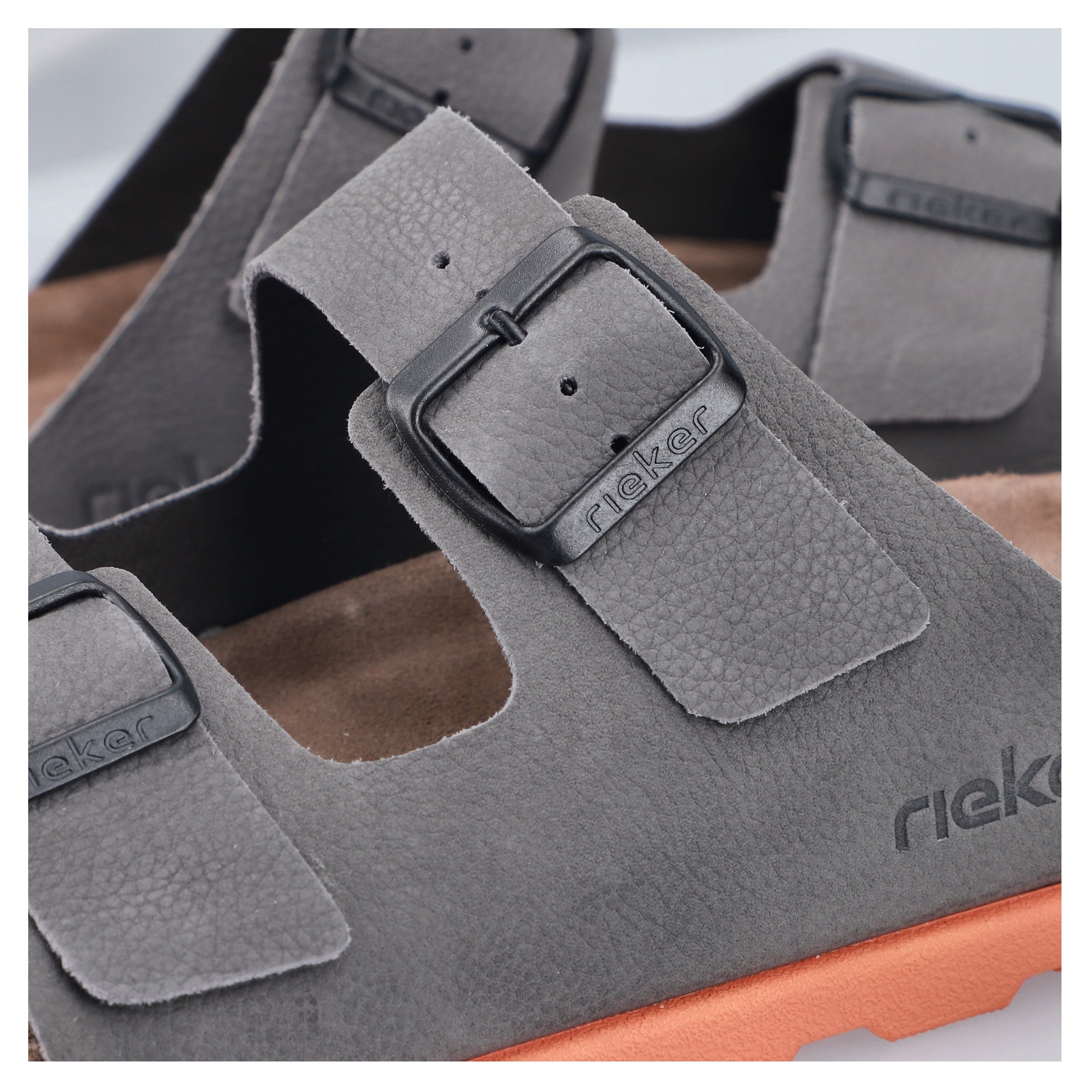 Rieker Pantolette, Sommerschuh, Strandschuh, Hausschuh mit bequemem Fußbett