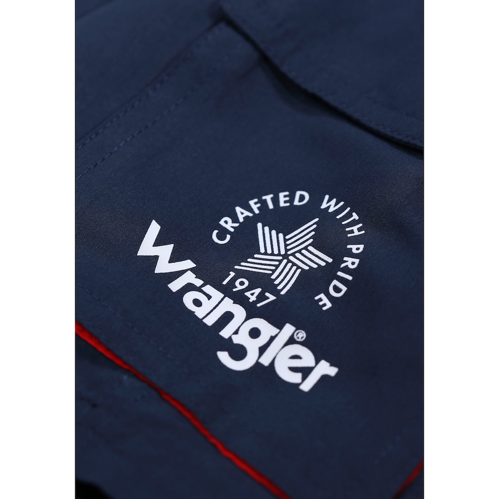 Wrangler Badeshorts »"Tiger"«, mit Seiten- und Beintaschen, Logodruck