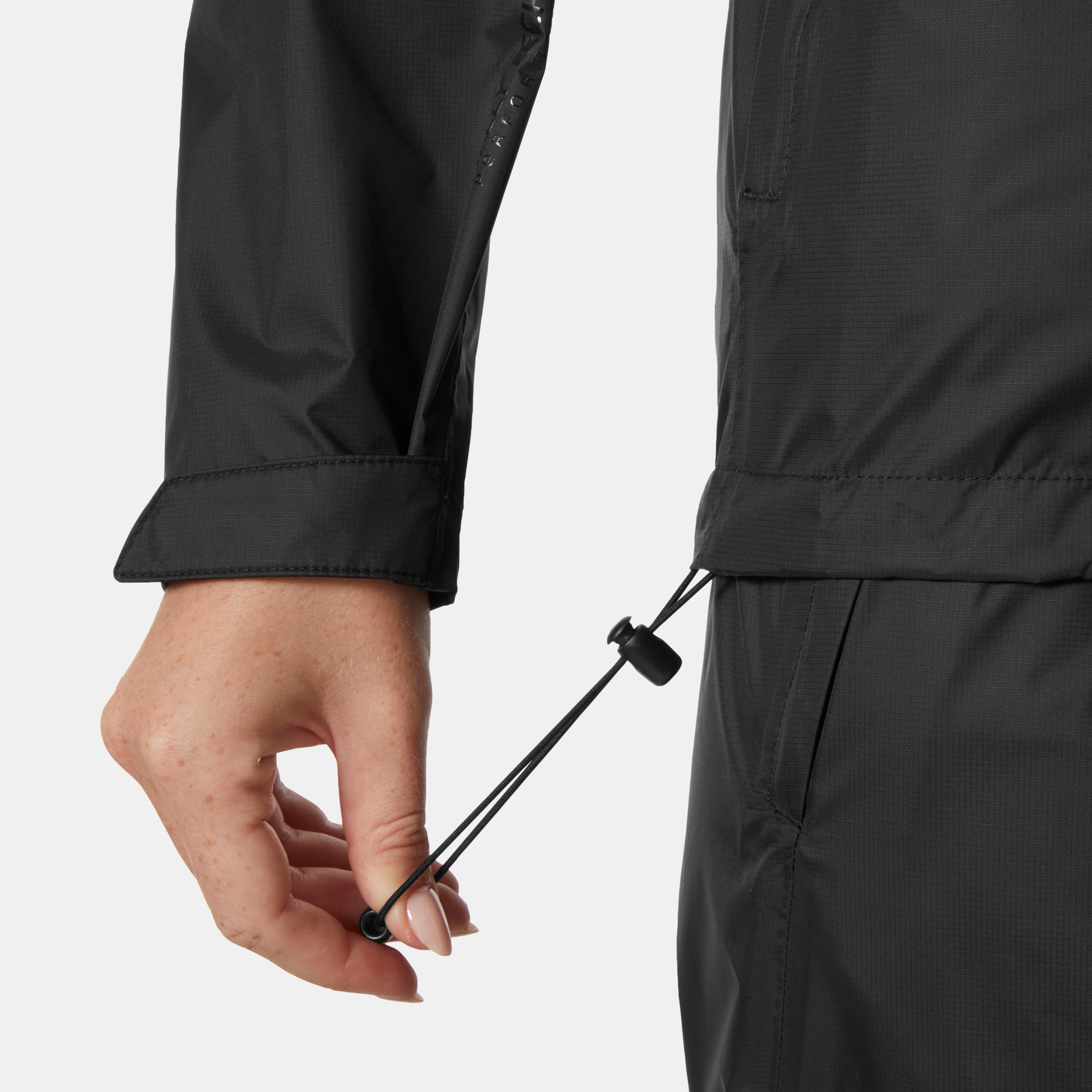 Helly Hansen Funktionsjacke »W LOKE JACKET« mit Kapuze atmungsaktiv, wind- und wasserdicht, versiegelte Nähte