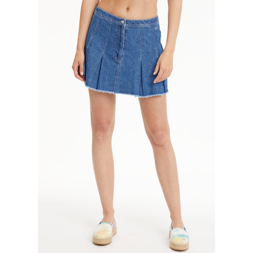 Tommy Jeans Jeansrock »TJW LW DENIM PLEAT MINI SKIRT« mit Tommy Jeans Logo-Flag Stickerei Tommy Jeans Jeansrock »TJW LW DENIM PLEAT MINI SKIRT« mit Tommy Jeans Logo-Flag Stickerei