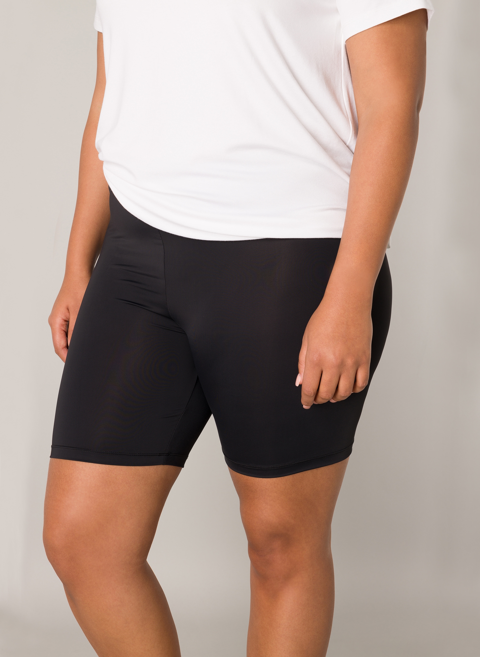 Base Level Curvy Shorts, mit Elasthan günstig online kaufen