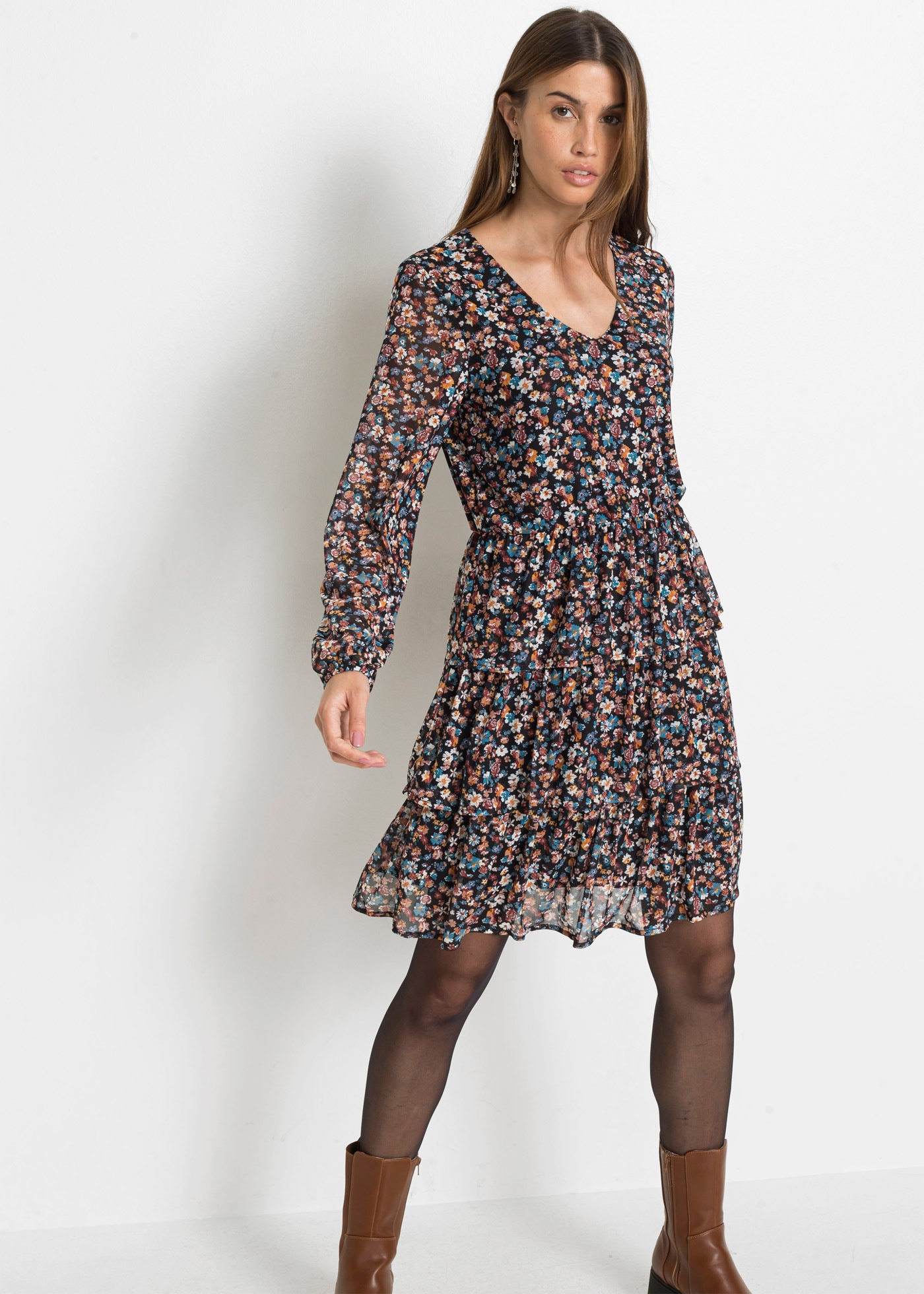 bonprix Minikleid für vielseitige Größen von 32/34 bis 48/50, mit Blumenmus günstig online kaufen