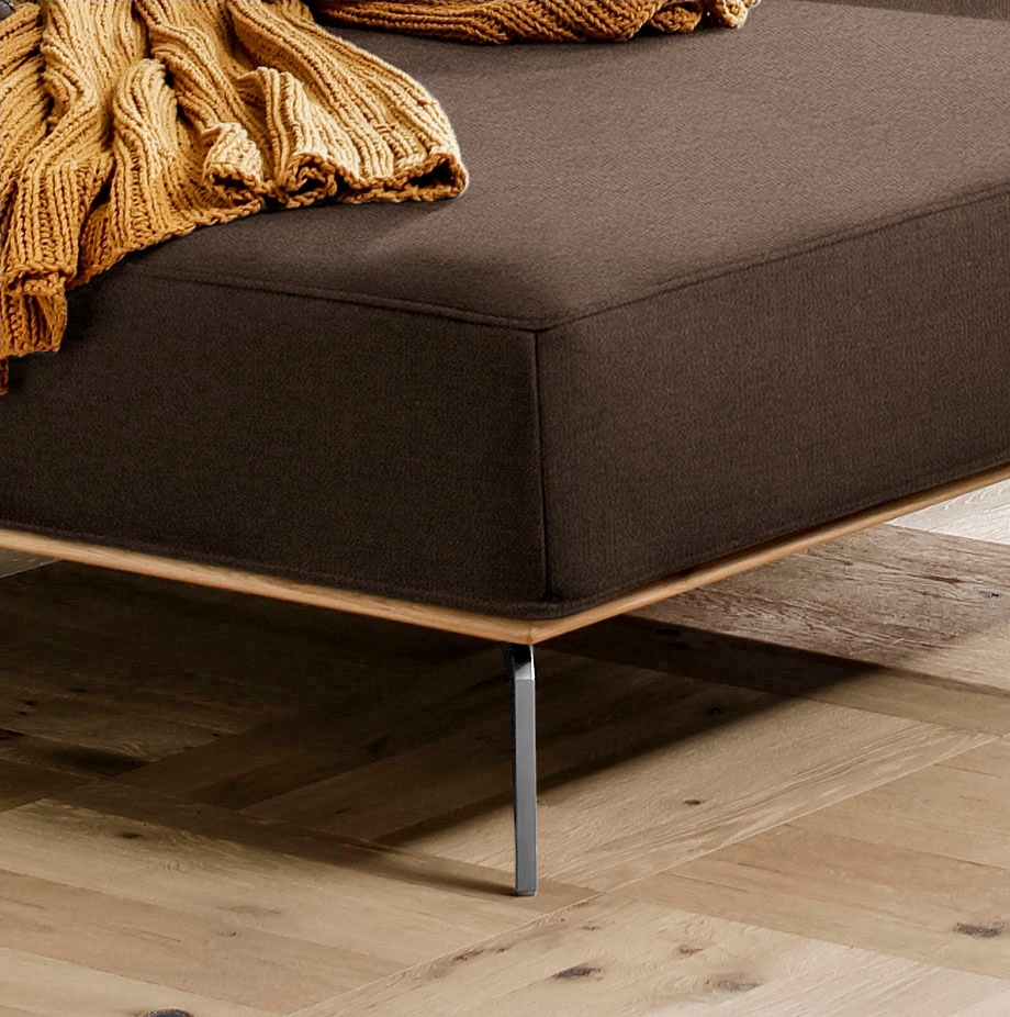 W.SCHILLIG Ecksofa »run, Designsofa mit tollem Sitzkomfort, L-Form«, mit elegantem Holzsockel, Füße in Chrom glänzend, Breite 279 cm