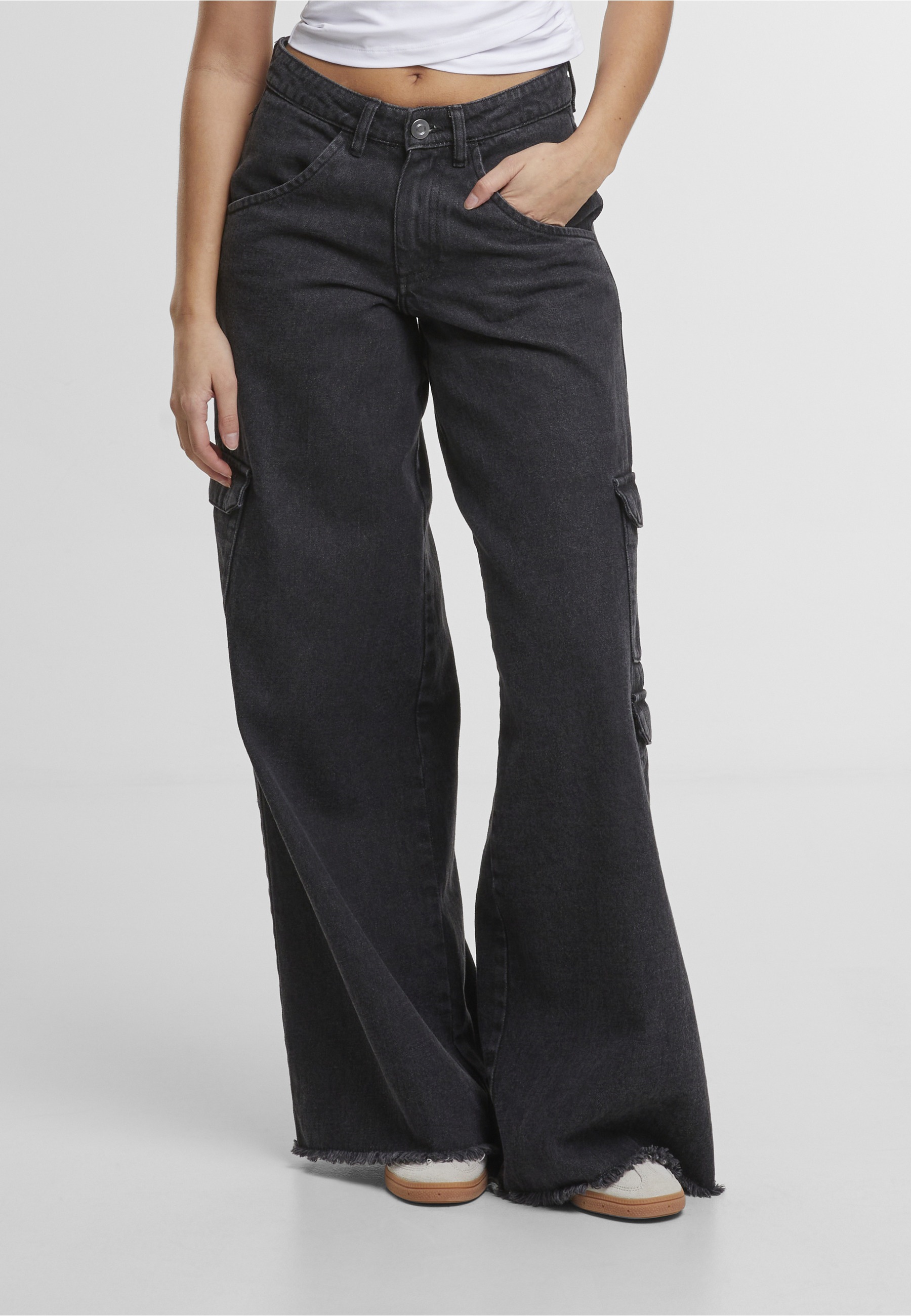 Thumbnail - URBAN CLASSICS T-Shirt "Urban Classics Ladies Cropped Wrapped Top" 1 Stk.