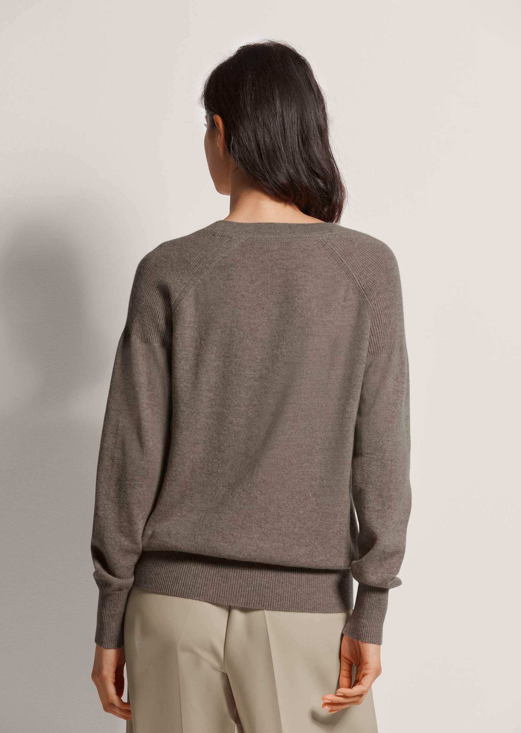 MADELEINE Longpullover »Pullover Kaschmirpullover mit V-Ausschnitt« Edles Maschenbild