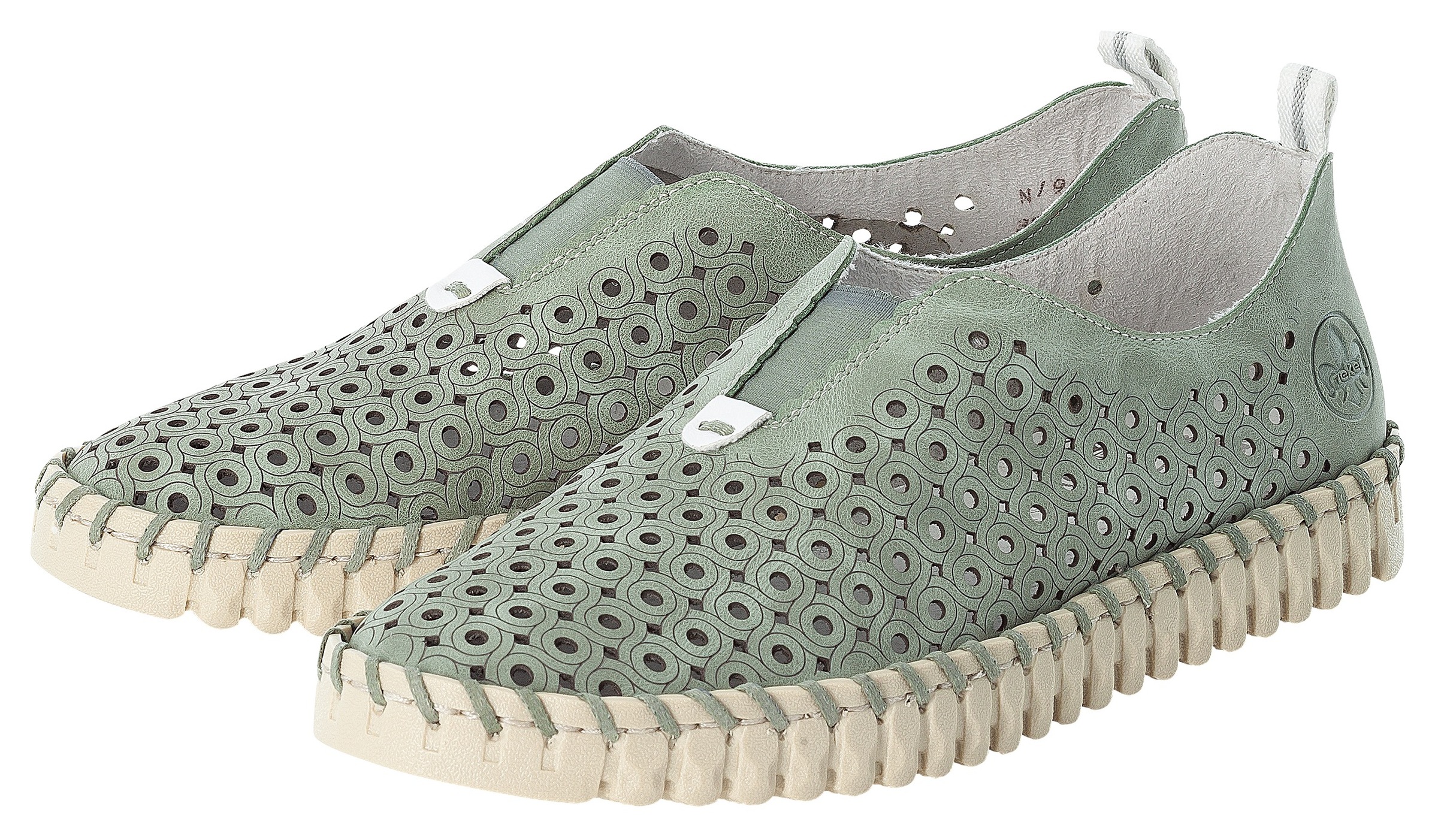 Rieker Slipper mit modischer Perforation