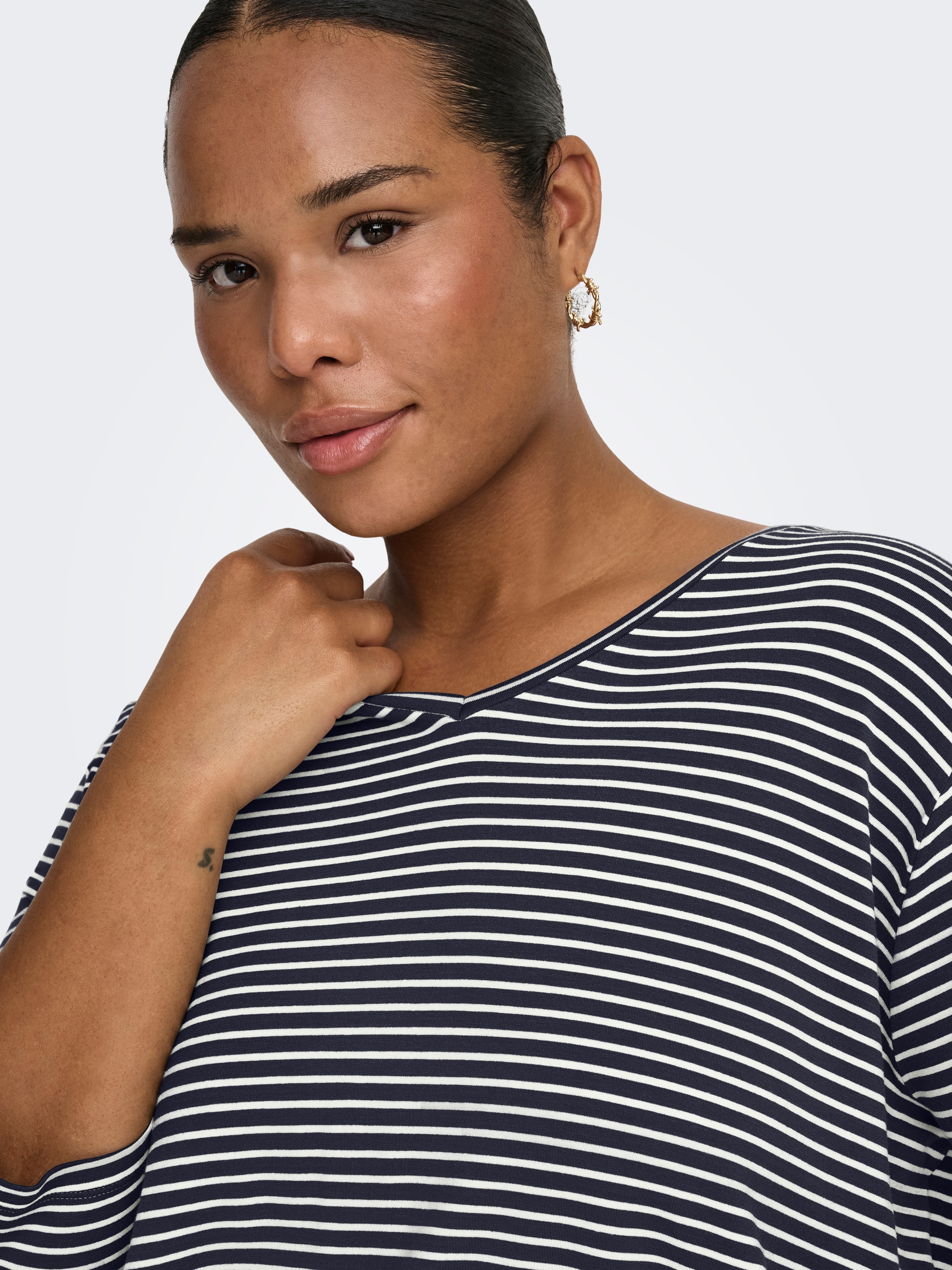 ONLY CARMAKOMA 3/4-Arm-Shirt "CARLINA 3/4 SLEEVE V-NECK BLOUSE JRS" günstig online kaufen